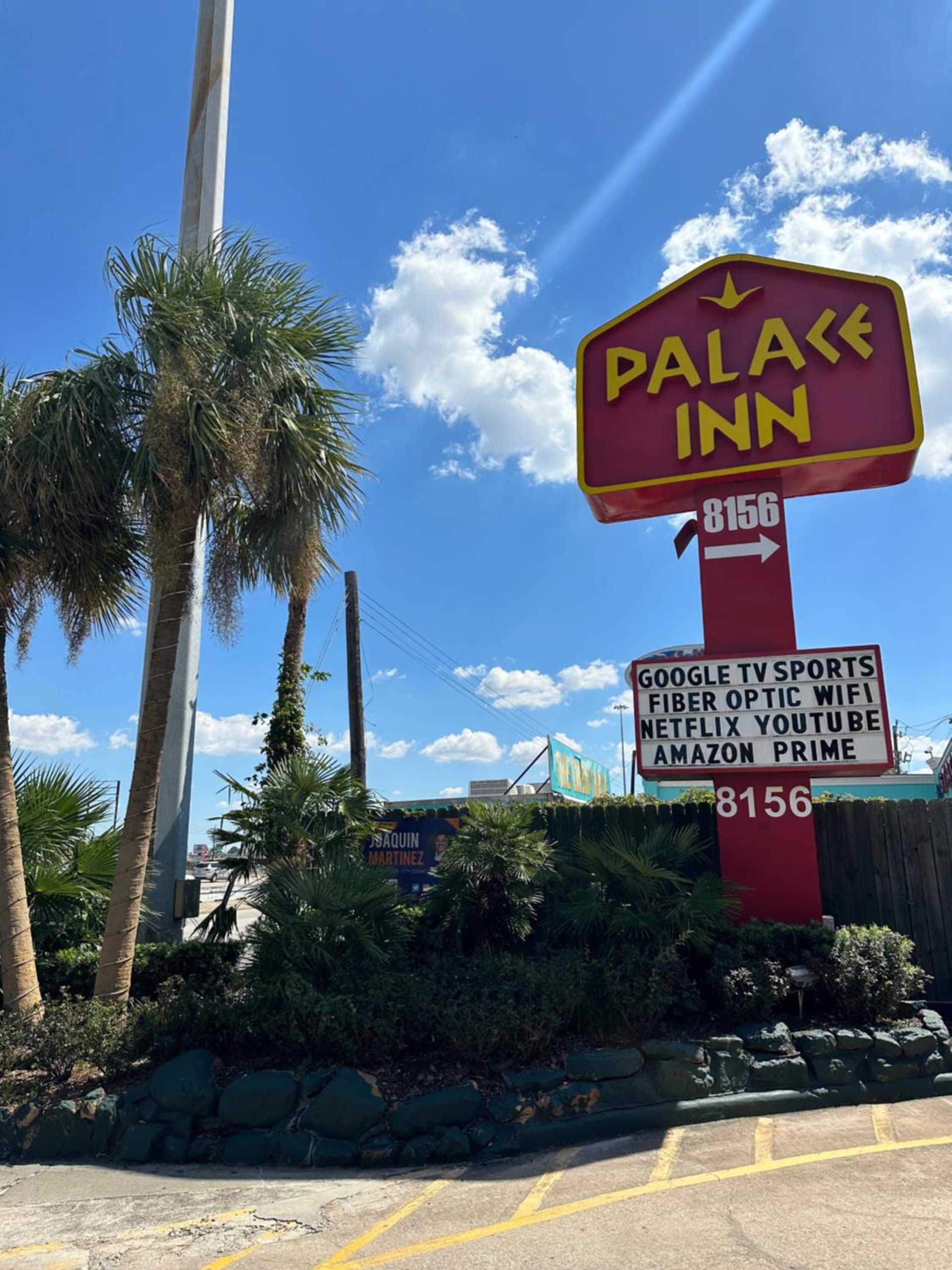 Palace Inn I-45 & Bellfort interior in Houston, TX — gallery photo 2
