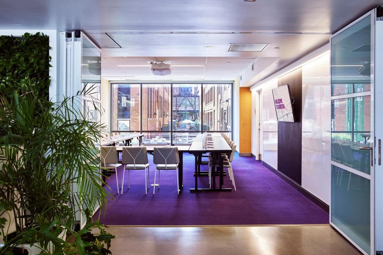 YOTEL Boston gallery photo in Boston, MA — image 10