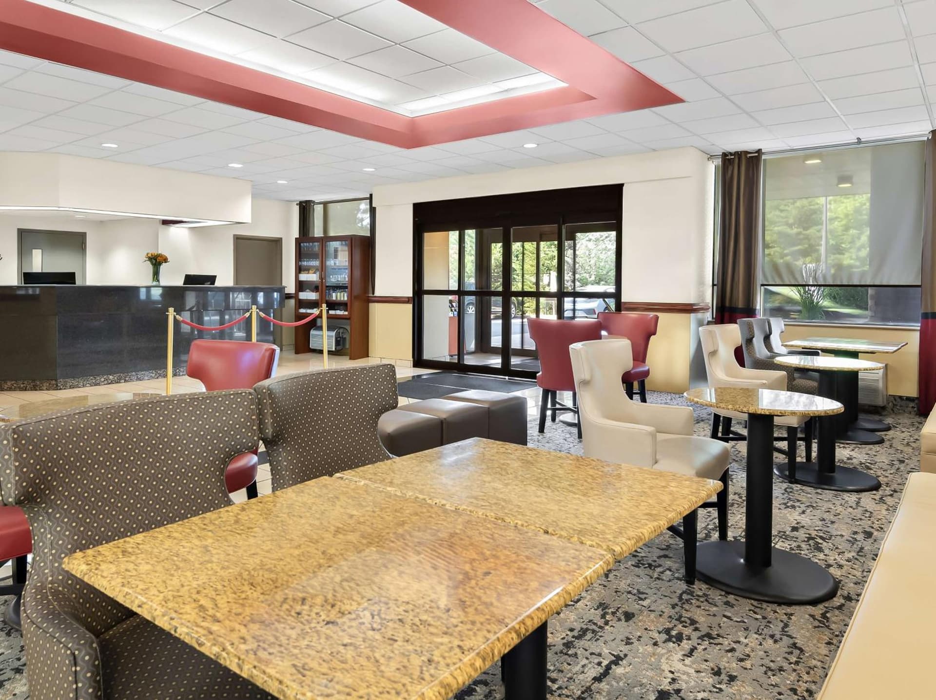 Best Western Potomac Mills property views in Woodbridge, VA — gallery photo 3