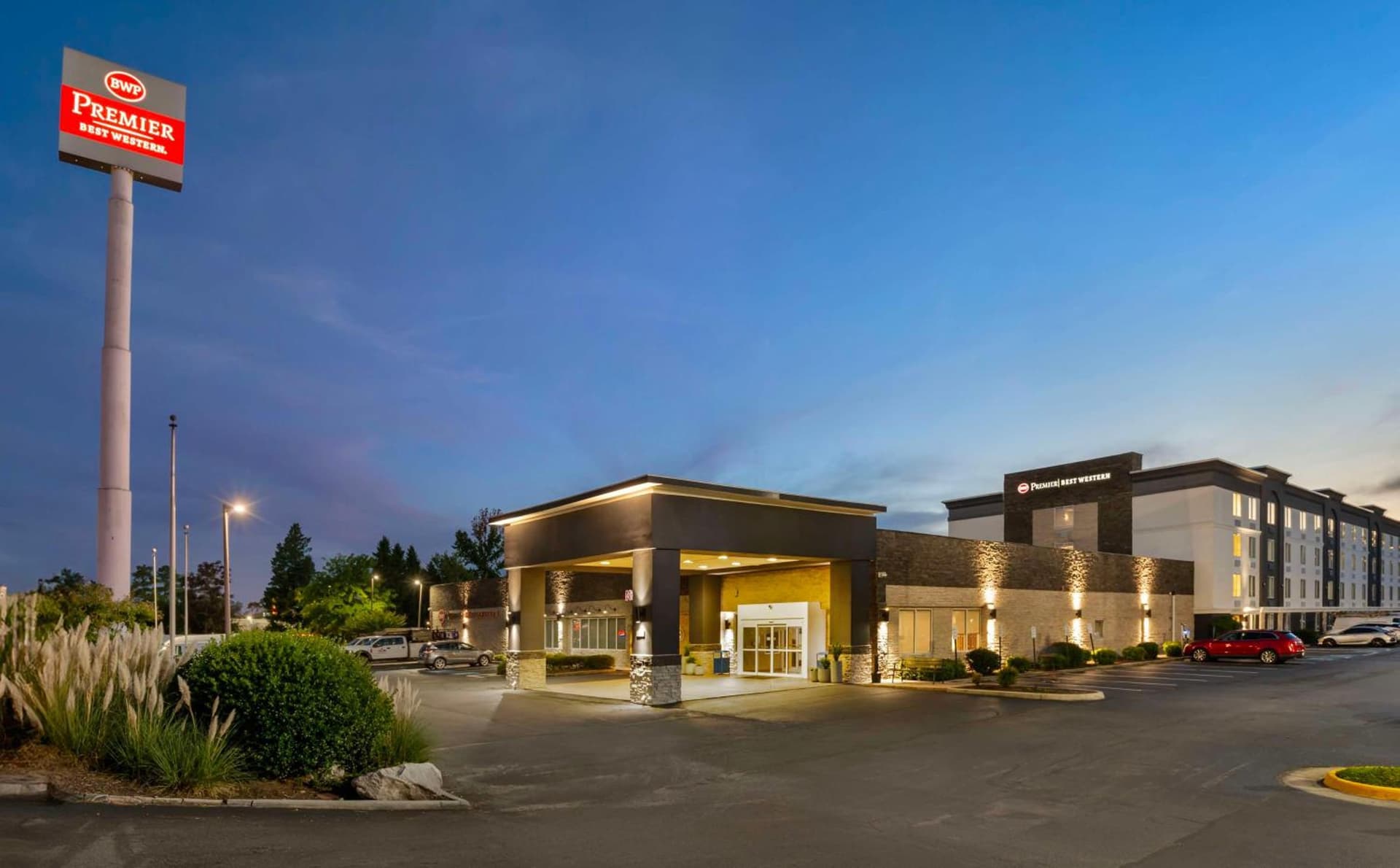 Best Western Premier Richmond City Gateway featured exterior or lobby in Richmond, VA — similar hotel