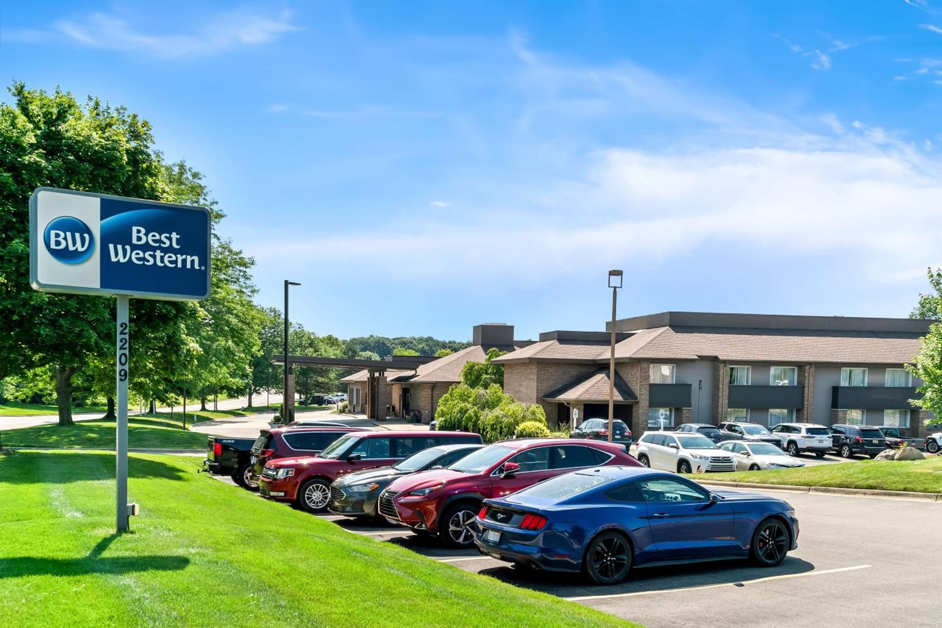 Best Western Okemos/East Lansing Hotel & Suites gallery photo in Okemos, MI — image 30