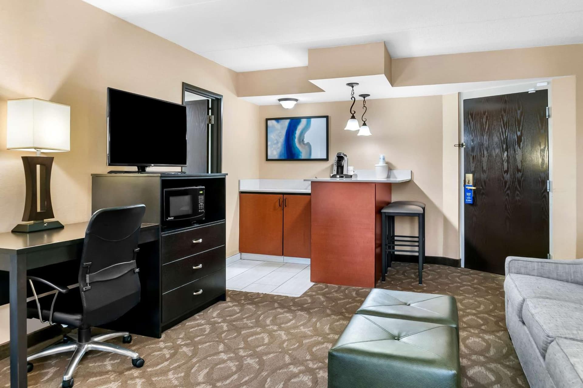 Best Western Okemos/East Lansing Hotel & Suites gallery photo in Okemos, MI — image 12