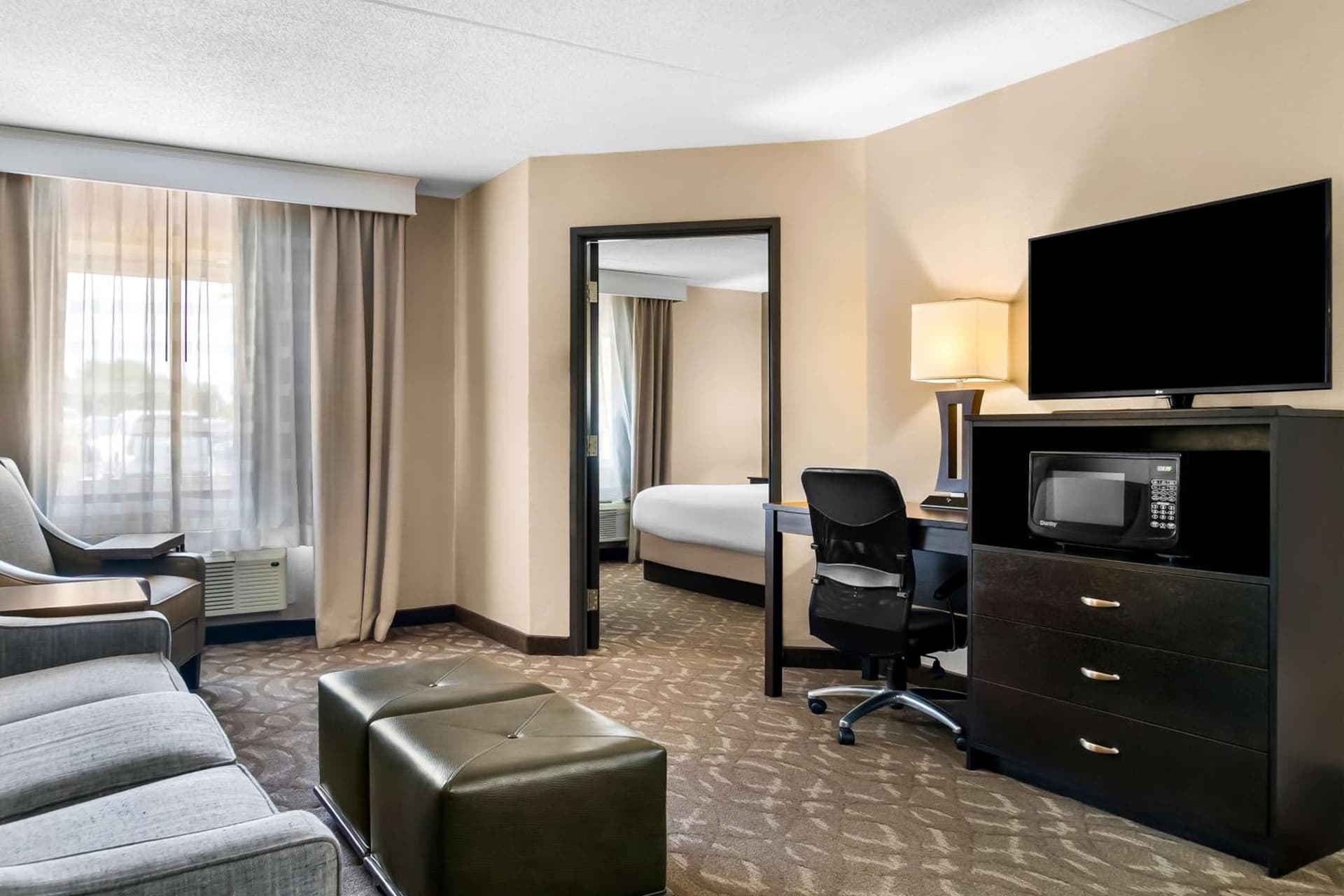 Best Western Okemos/East Lansing Hotel & Suites gallery photo in Okemos, MI — image 38