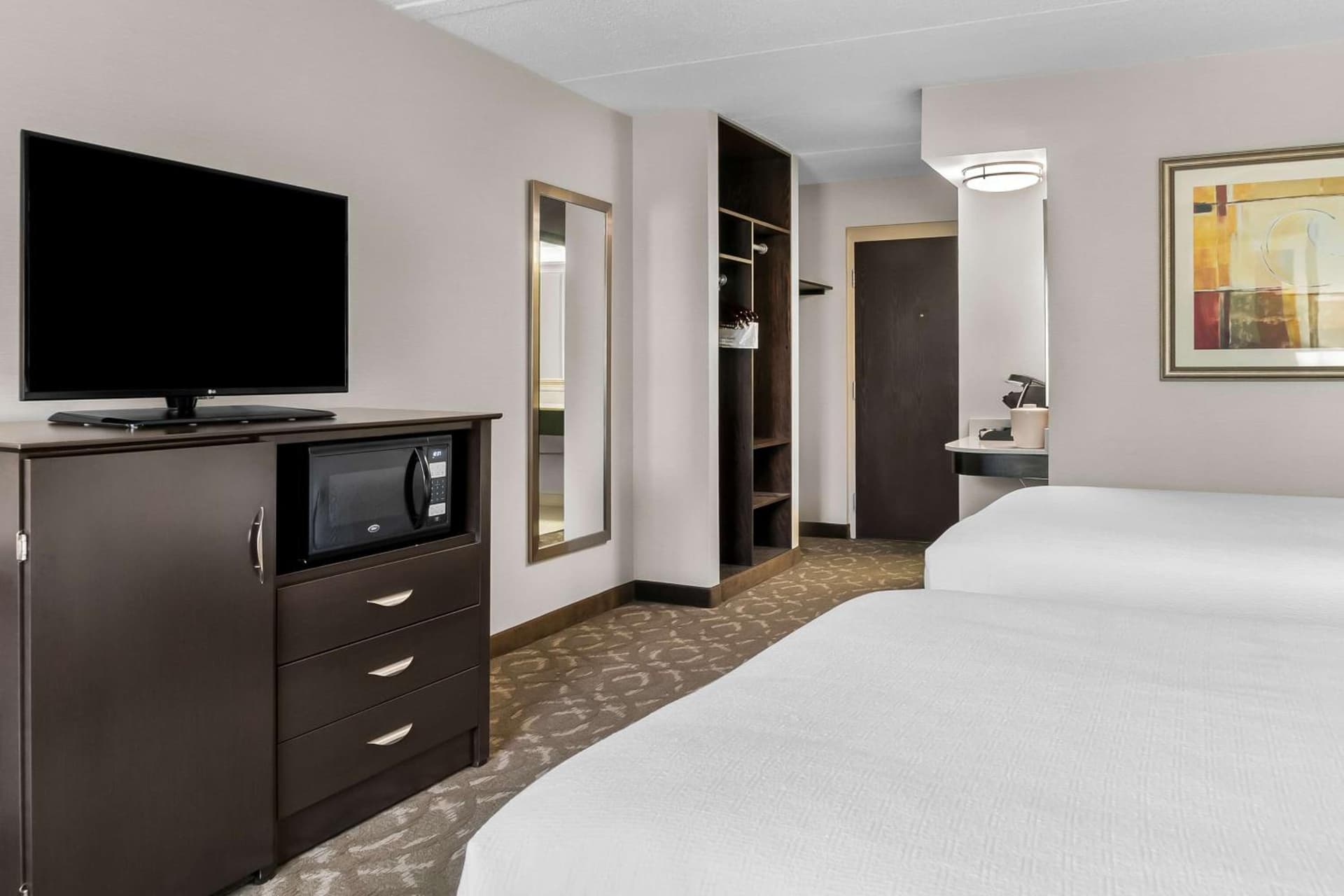 Best Western Okemos/East Lansing Hotel & Suites gallery photo in Okemos, MI — image 14