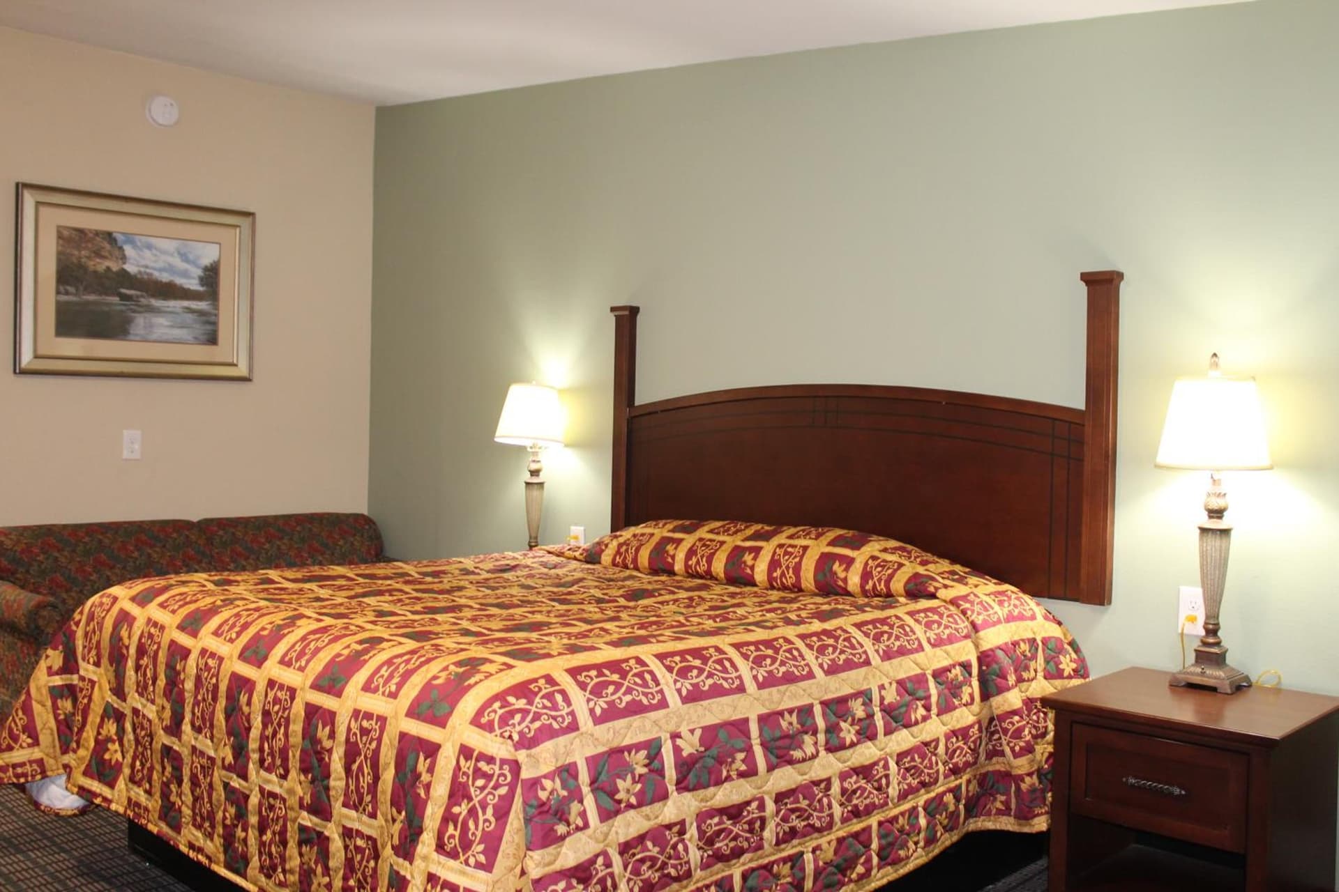 American Inn & Suites interior in Paris, TX — gallery photo 2