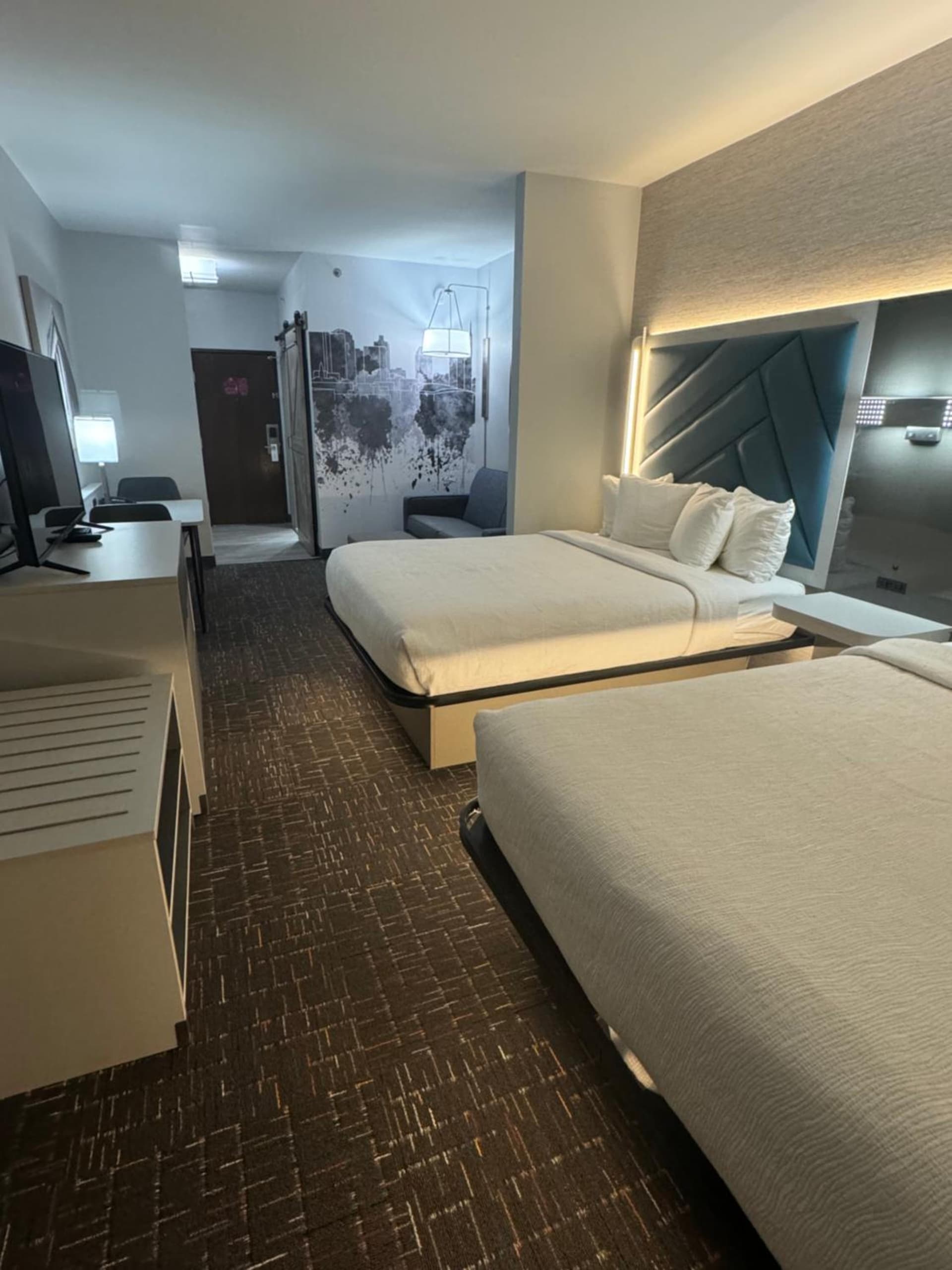 Brentwood Suites Nashville, an Ascend Collection Hotel interior in Brentwood, TN — gallery photo 2