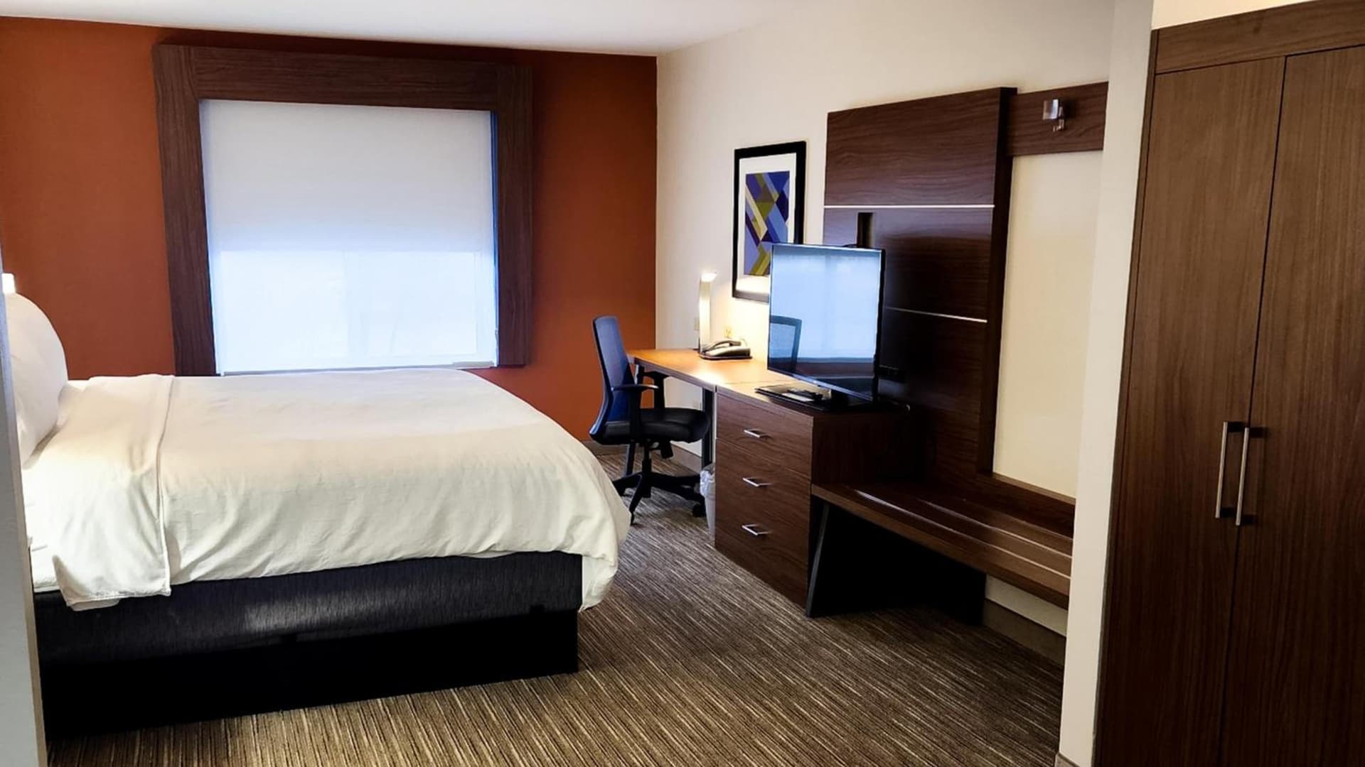 Holiday Inn Express Hotel & Suites Chicago South Lansing by IHG property views in Lansing, IL — gallery photo 3