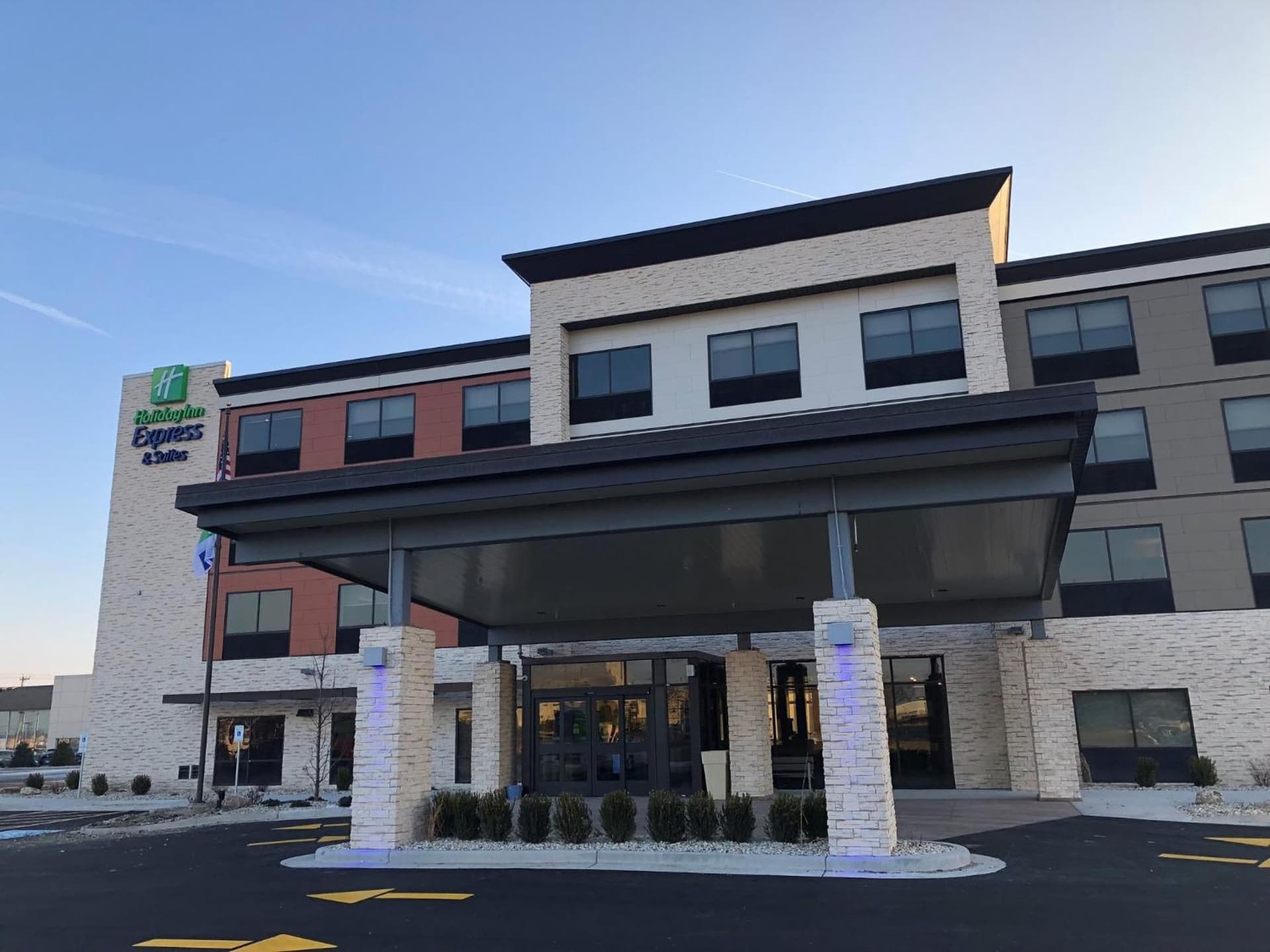 Holiday Inn Express & Suites Racine by IHG gallery photo in Racine, WI — image 4