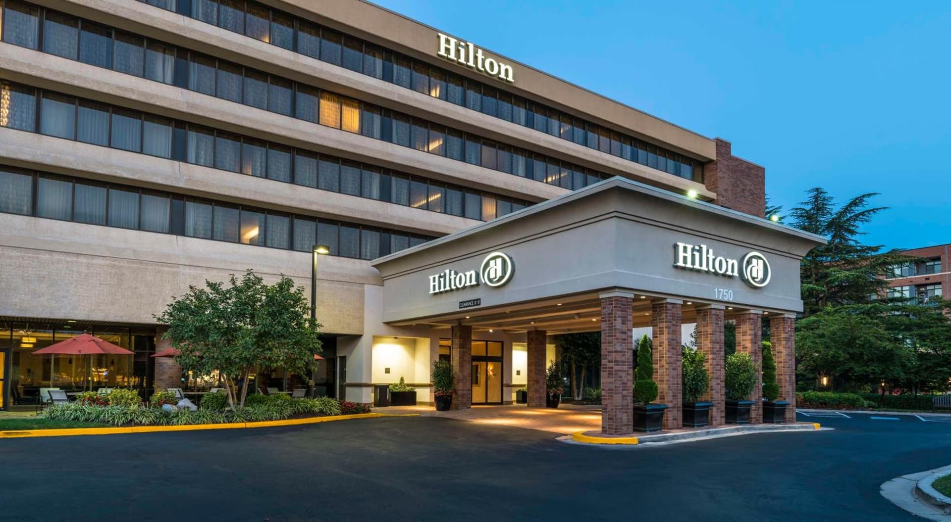 Hilton Washington DC/Rockville Hotel & Executive Meeting Center interior in Rockville, MD — gallery photo 2