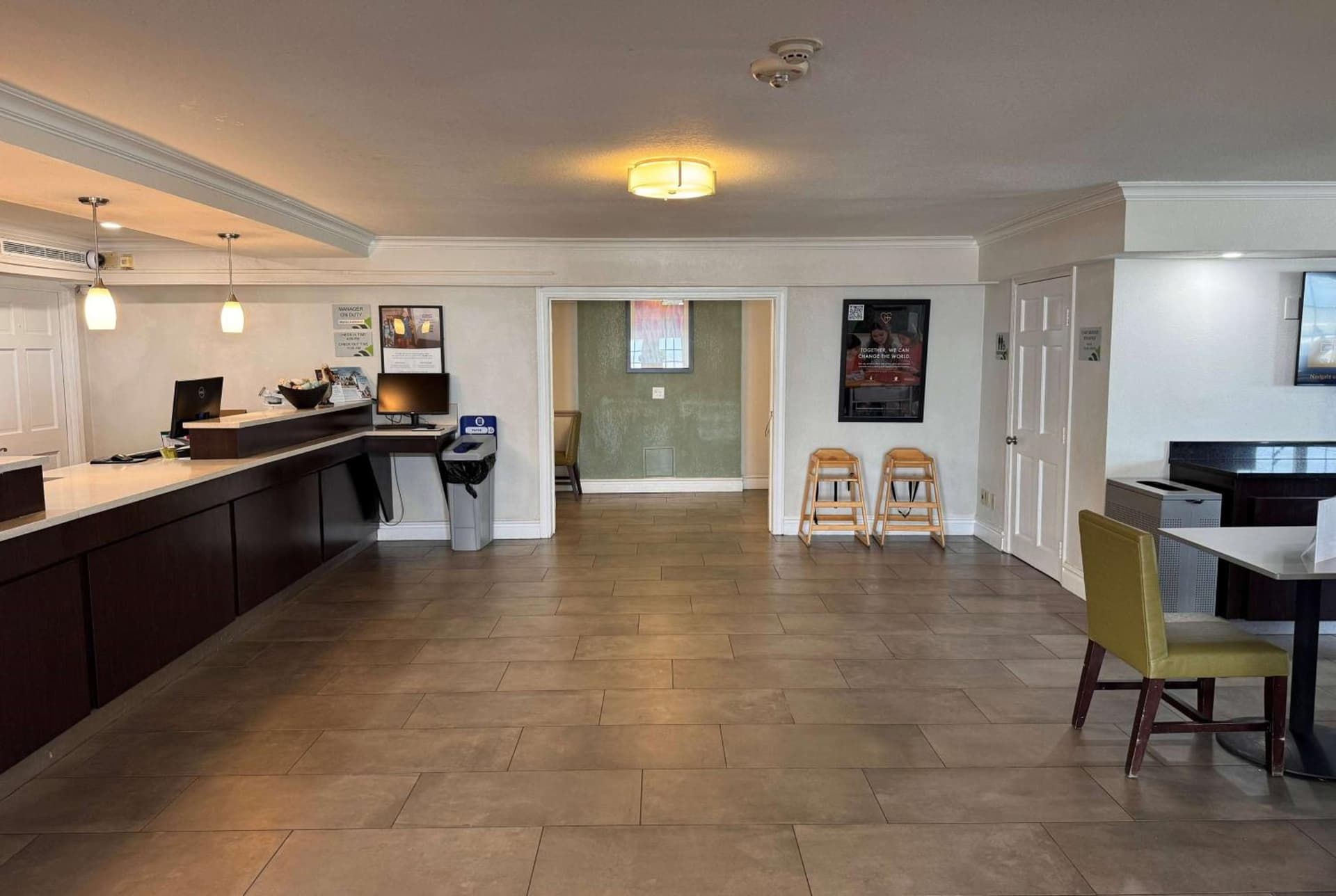 Wingate by Wyndham Galveston Beachfront at the Seawall gallery photo in Galveston, TX — image 12