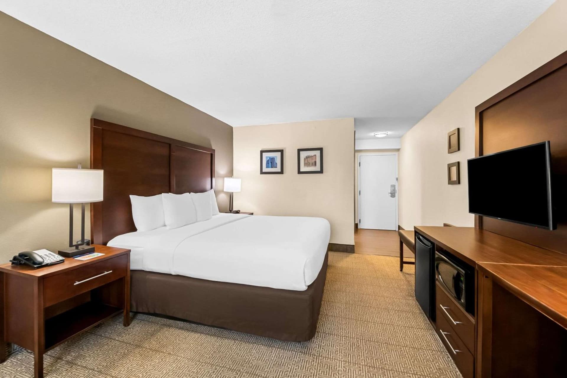 Comfort Inn & Suites Durham near Duke University gallery photo in Durham, NC — image 38