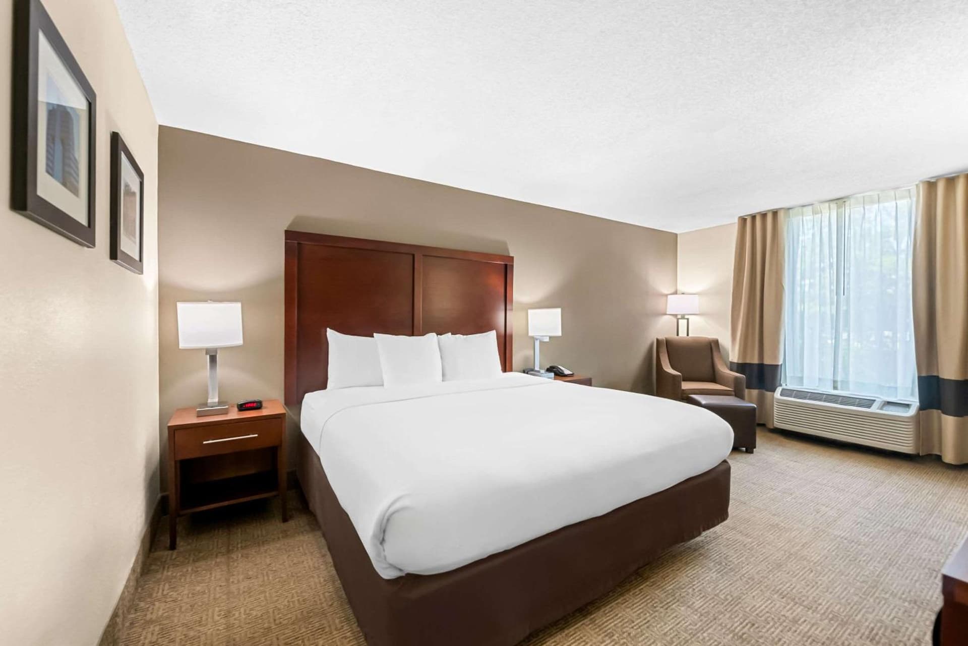 Comfort Inn & Suites Durham near Duke University gallery photo in Durham, NC — image 43
