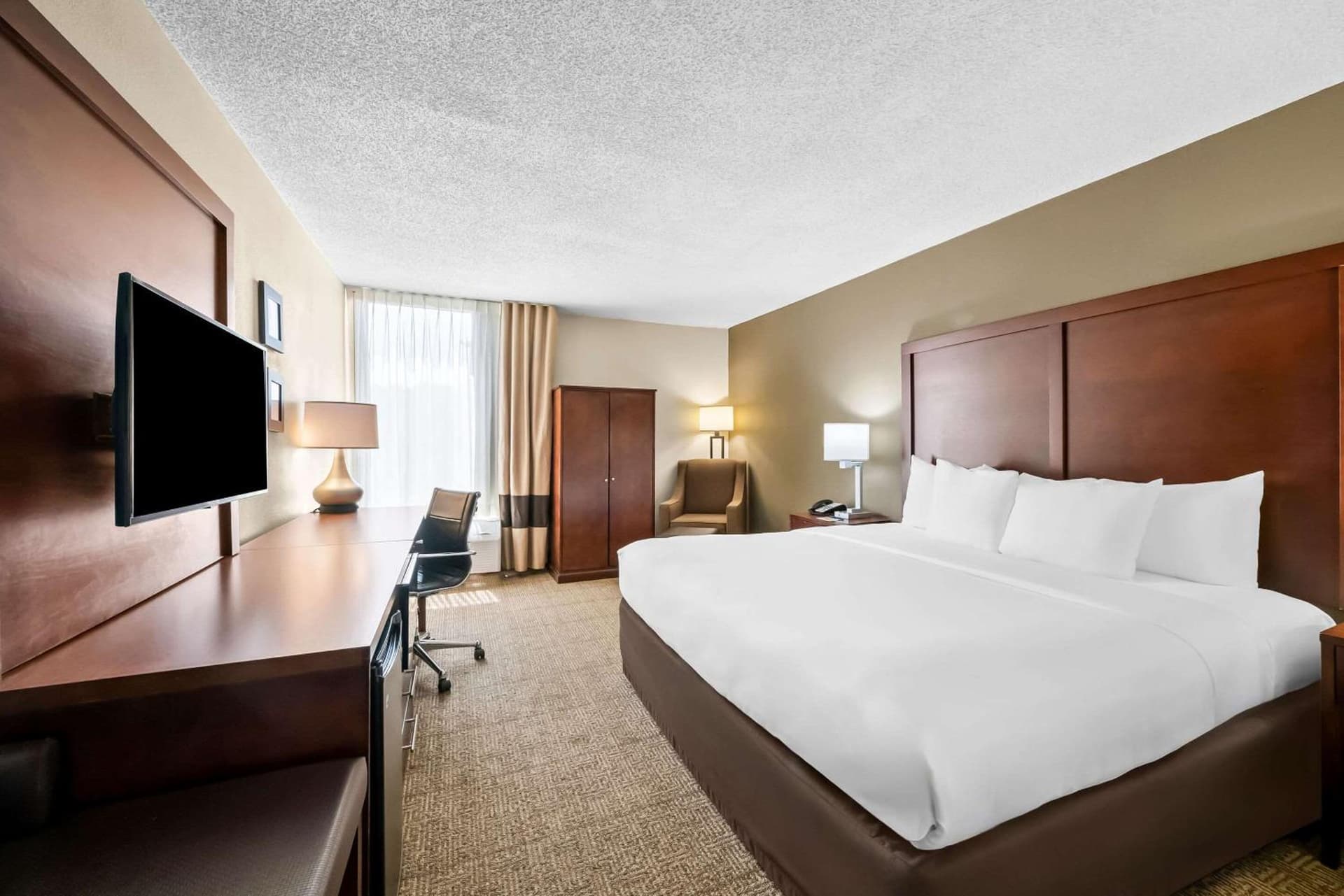 Comfort Inn & Suites Durham near Duke University gallery photo in Durham, NC — image 15