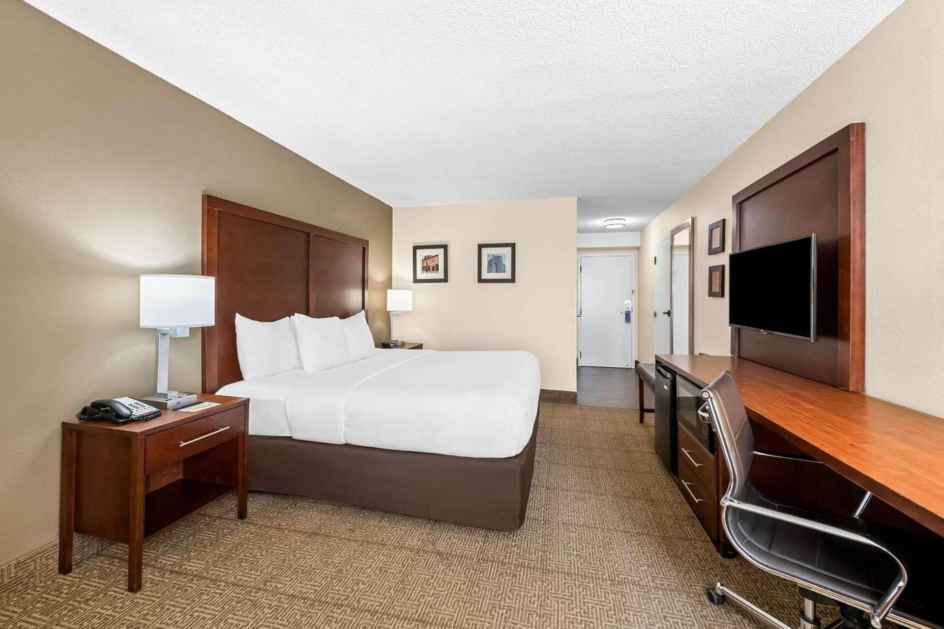 Comfort Inn & Suites Durham near Duke University gallery photo in Durham, NC — image 31