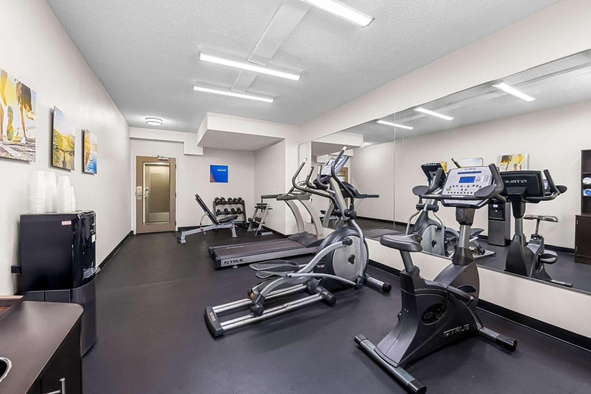 Comfort Inn & Suites Durham near Duke University gallery photo in Durham, NC — image 41