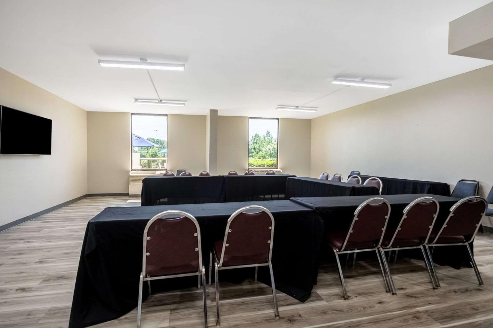Comfort Inn & Suites Durham near Duke University gallery photo in Durham, NC — image 6