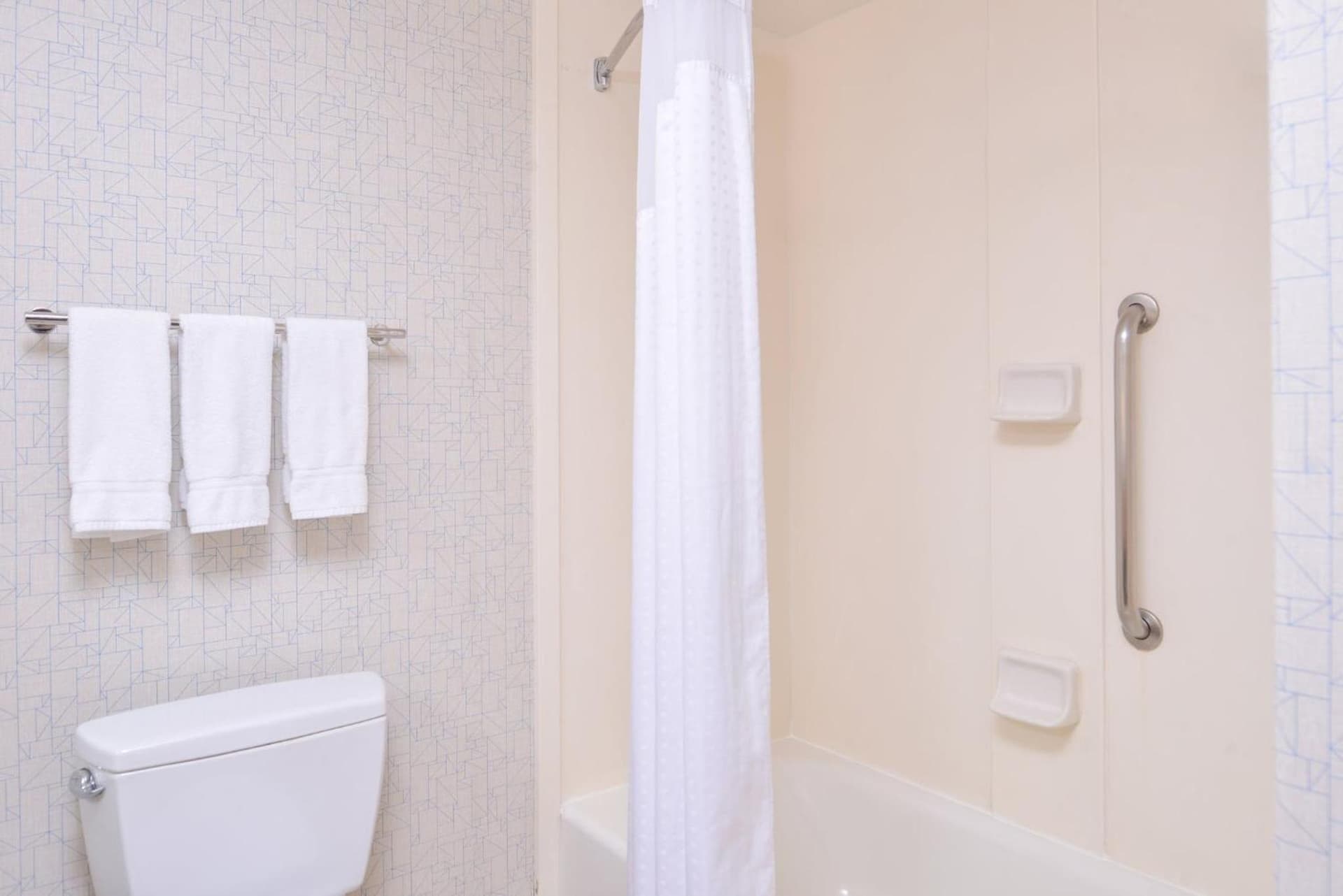 Holiday Inn Express Stockton Southeast by IHG gallery photo in Stockton, CA — image 29