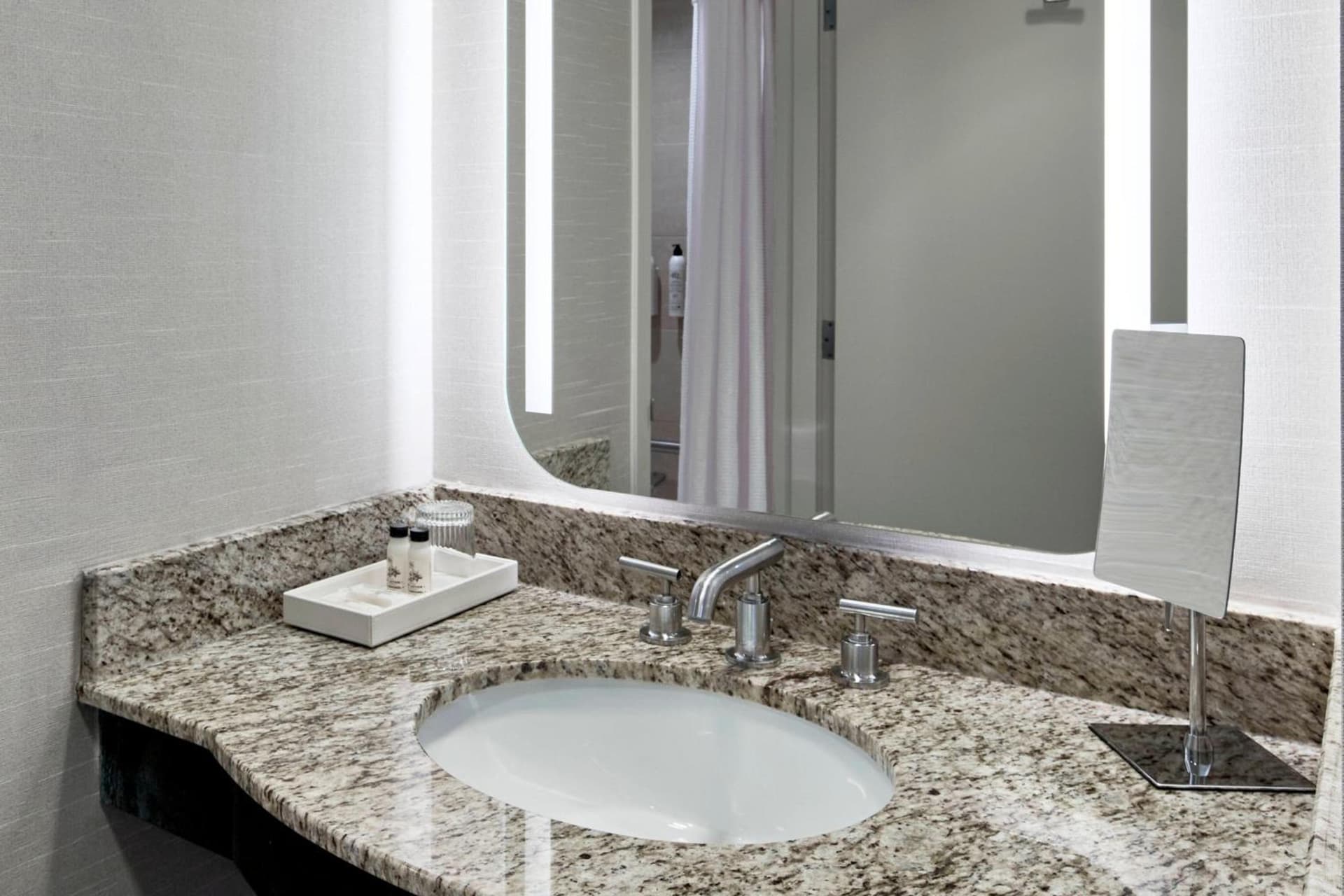Delta Hotels by Marriott Toledo gallery photo in Toledo, OH — image 88