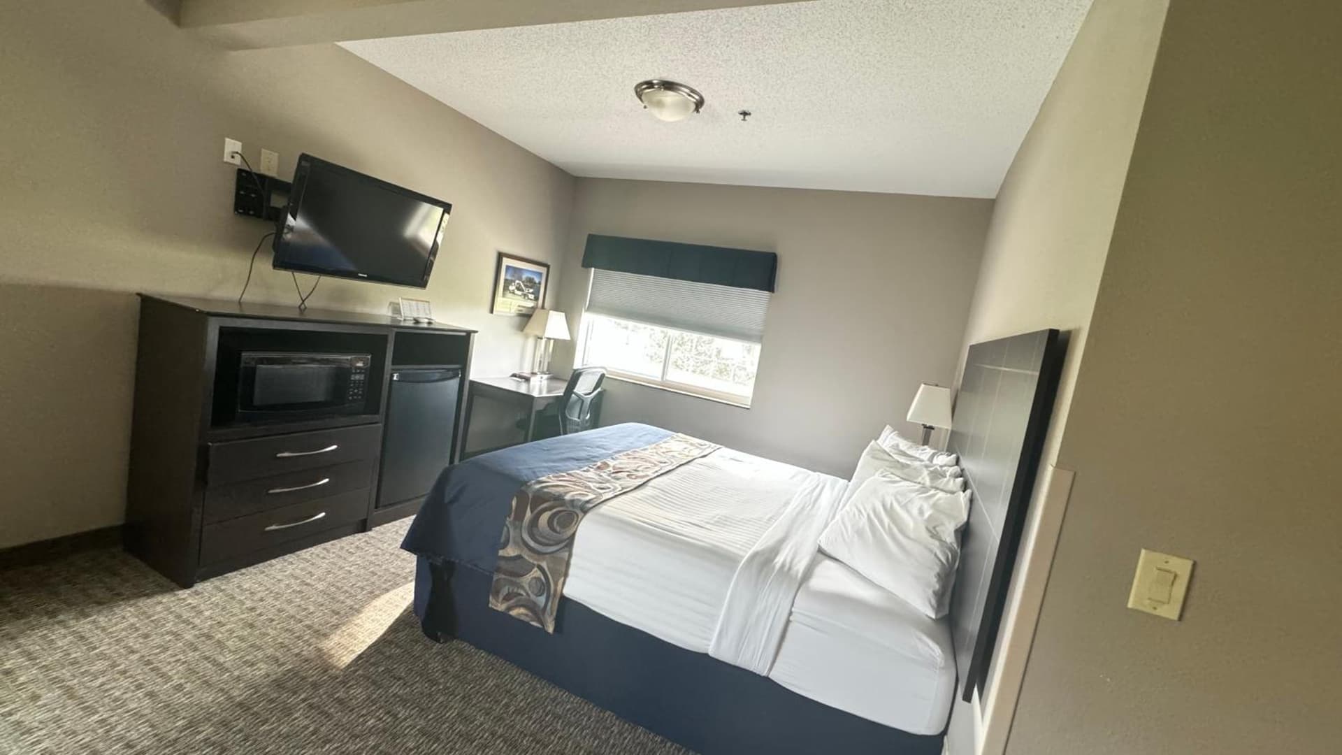 Garner INN & Suites property views in Garner, IA — gallery photo 3