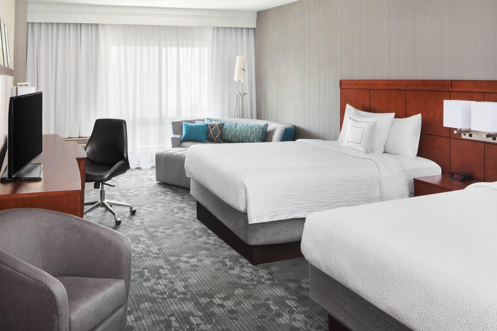 Courtyard By Marriott Jersey City Newport gallery photo in Jersey City, NJ — image 8