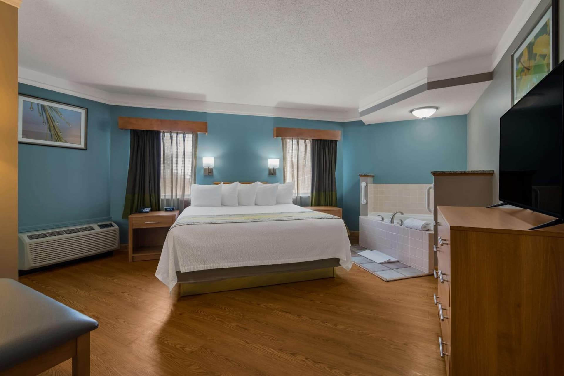 Best Western PLUS Executive Court Inn & Conference Center gallery photo in Manchester, NH — image 36