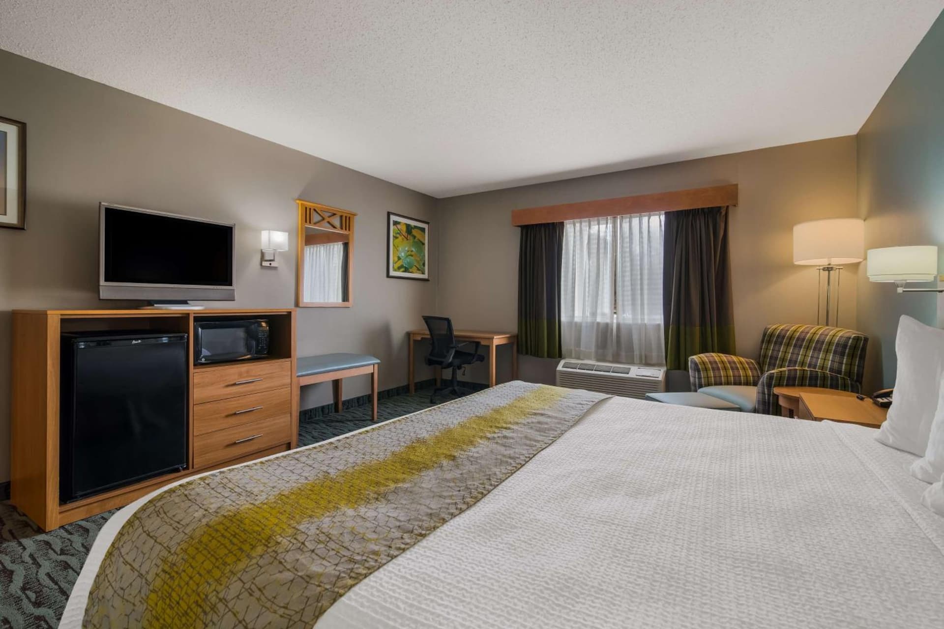 Best Western PLUS Executive Court Inn & Conference Center gallery photo in Manchester, NH — image 20