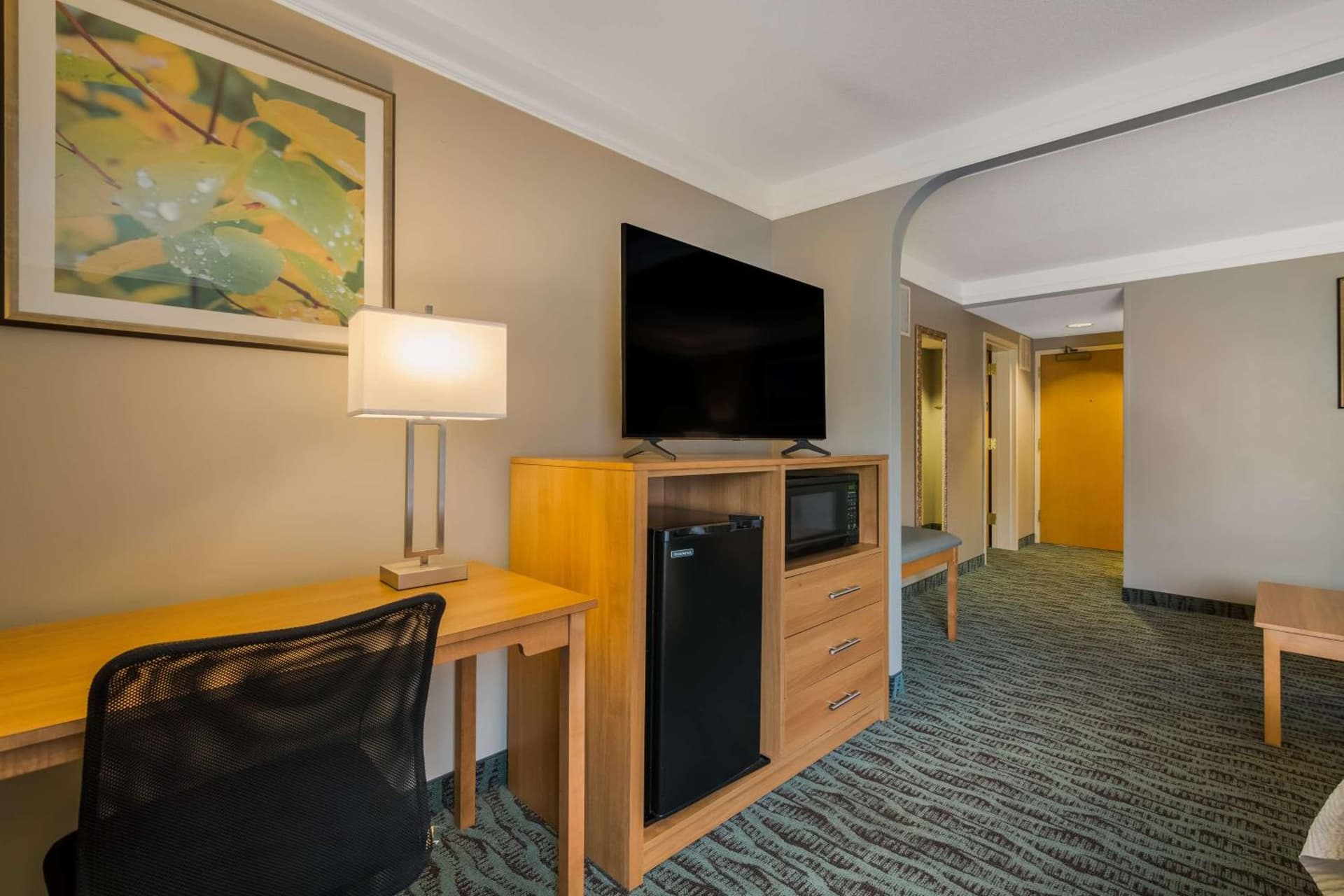 Best Western PLUS Executive Court Inn & Conference Center gallery photo in Manchester, NH — image 17