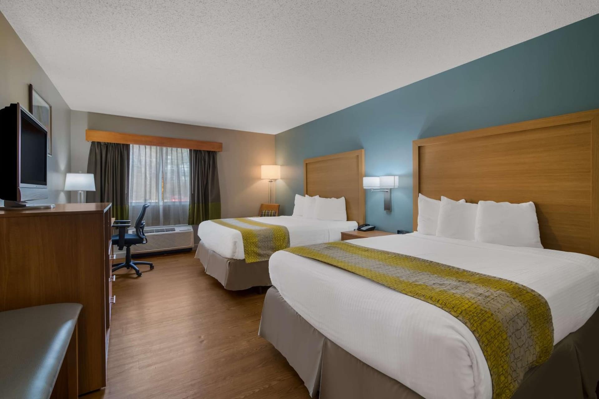 Best Western PLUS Executive Court Inn & Conference Center gallery photo in Manchester, NH — image 26
