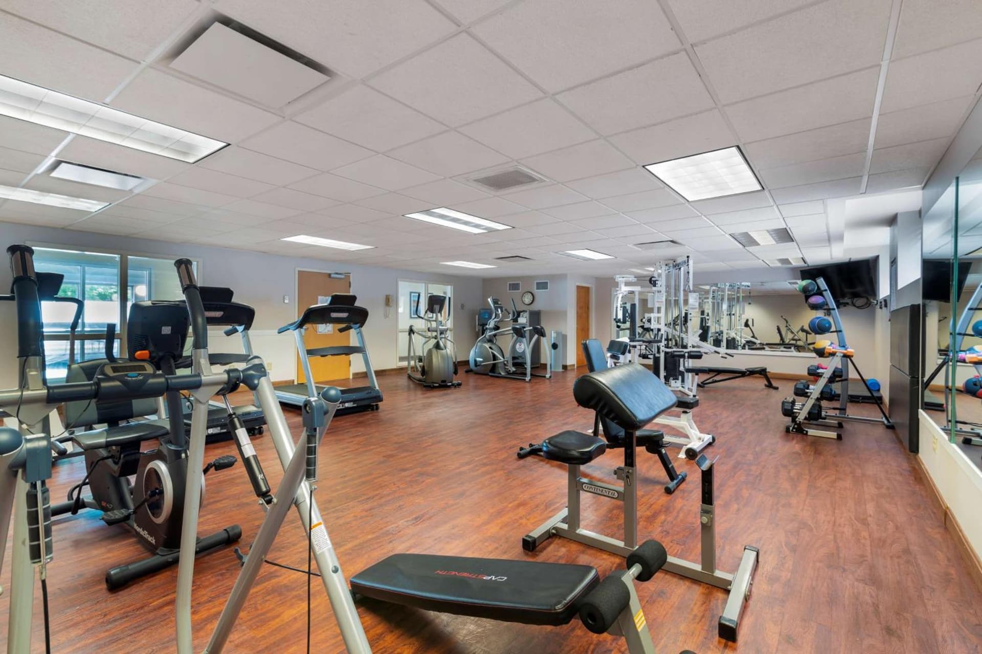Best Western PLUS Executive Court Inn & Conference Center gallery photo in Manchester, NH — image 38