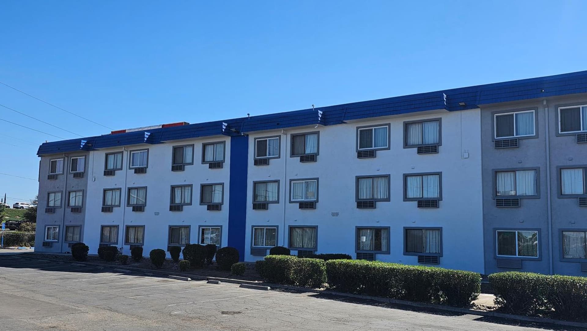 MetroParc 'nSuites gallery photo in Stockton, CA — image 6