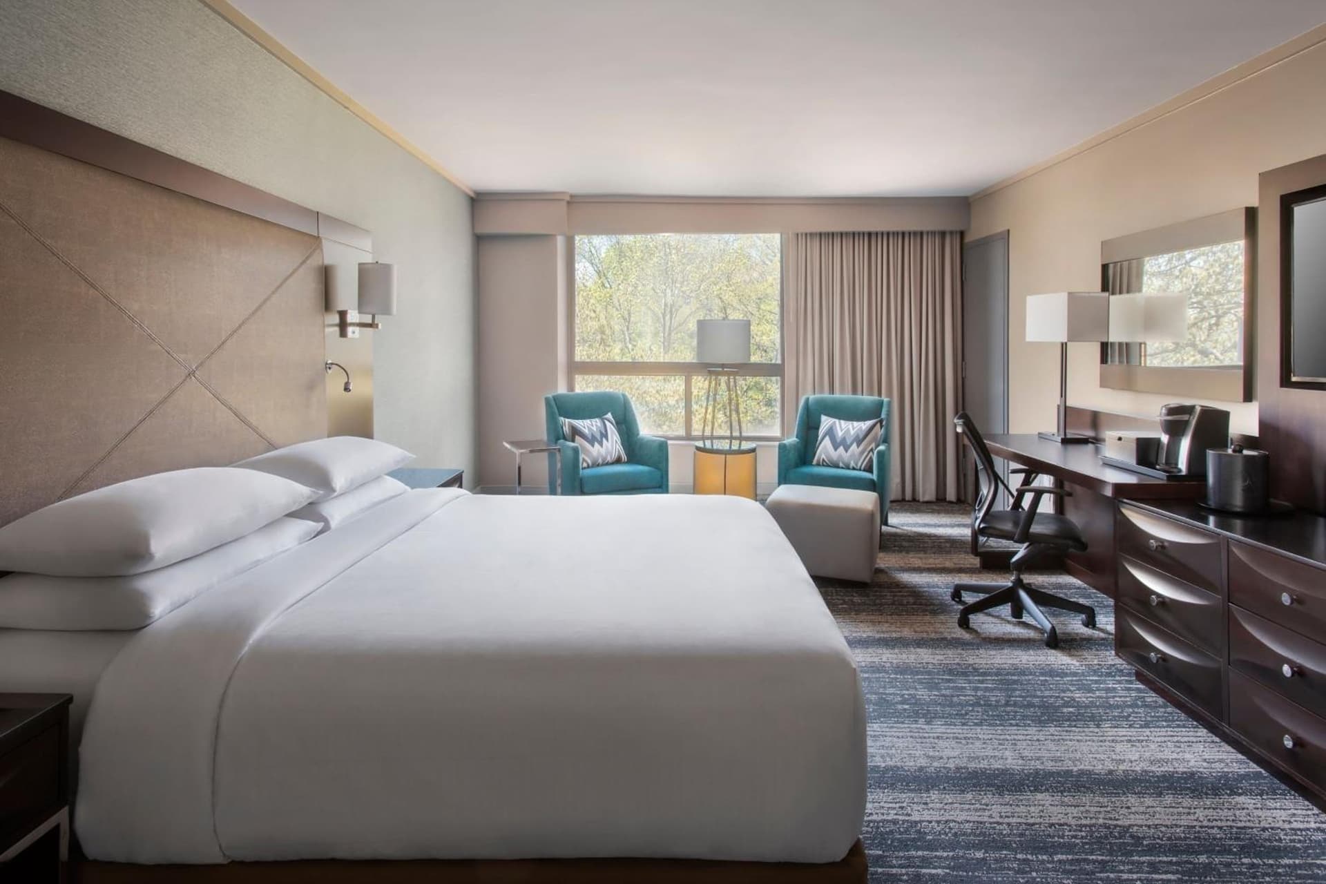 Boston Marriott Burlington gallery photo in Burlington — image 11