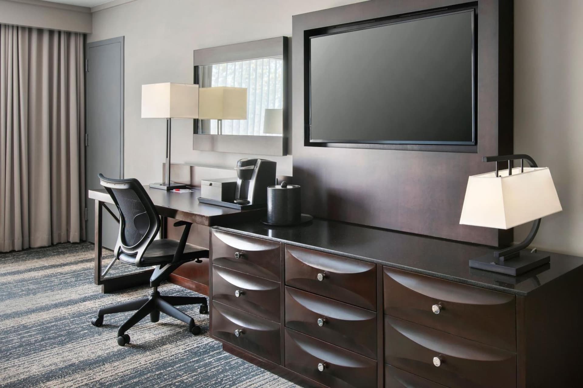 Boston Marriott Burlington gallery photo in Burlington — image 54