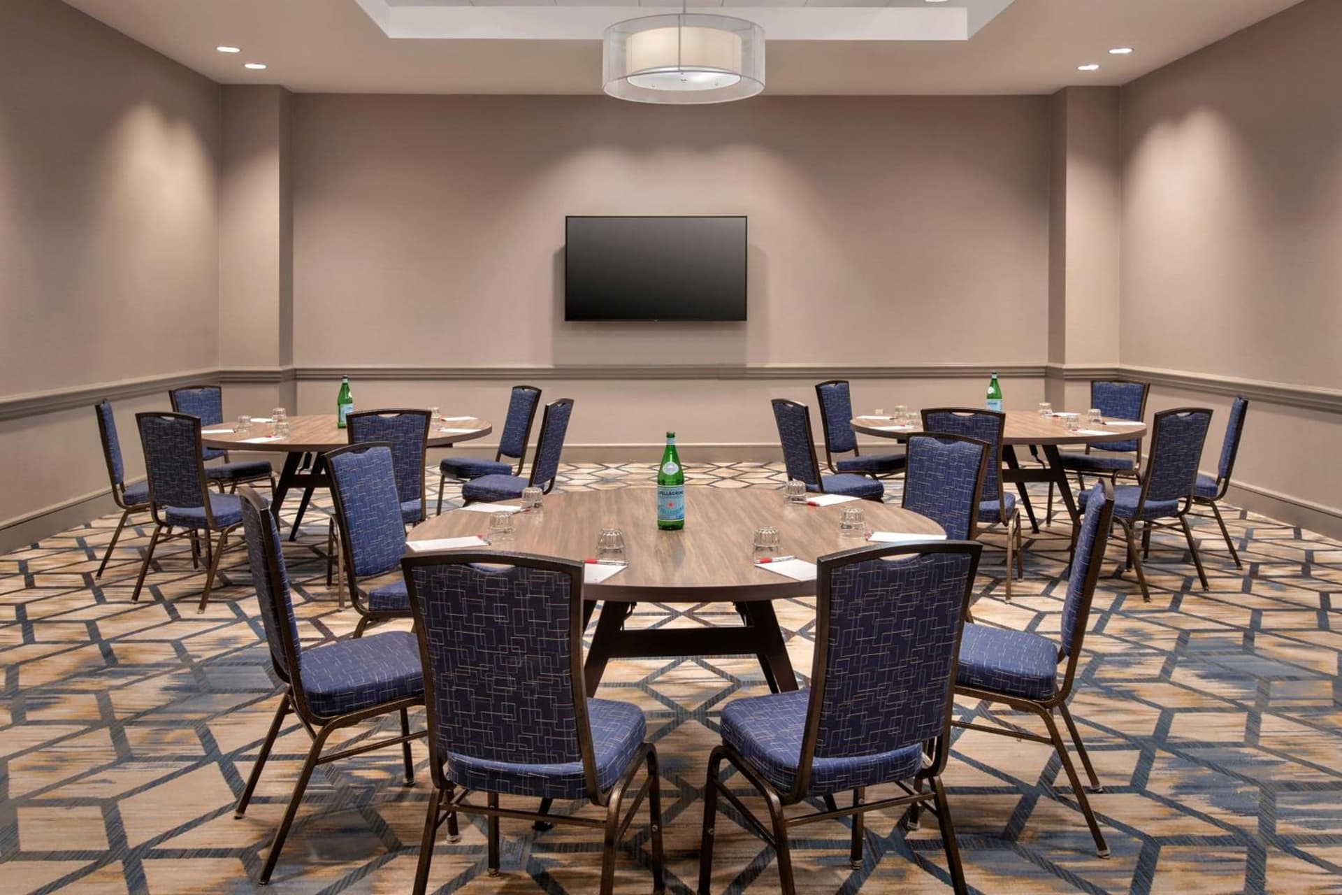 Boston Marriott Burlington gallery photo in Burlington — image 32