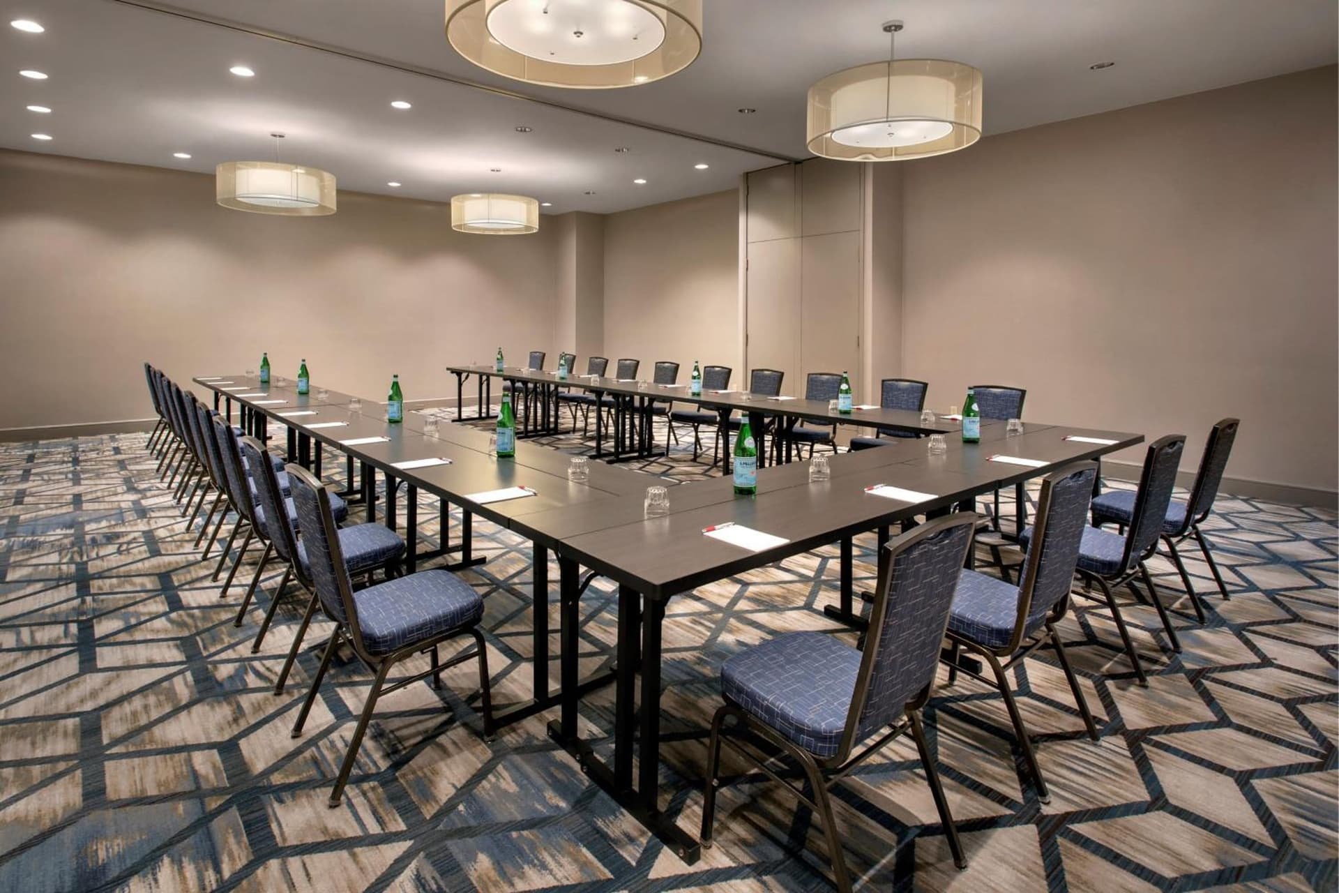 Boston Marriott Burlington gallery photo in Burlington — image 5