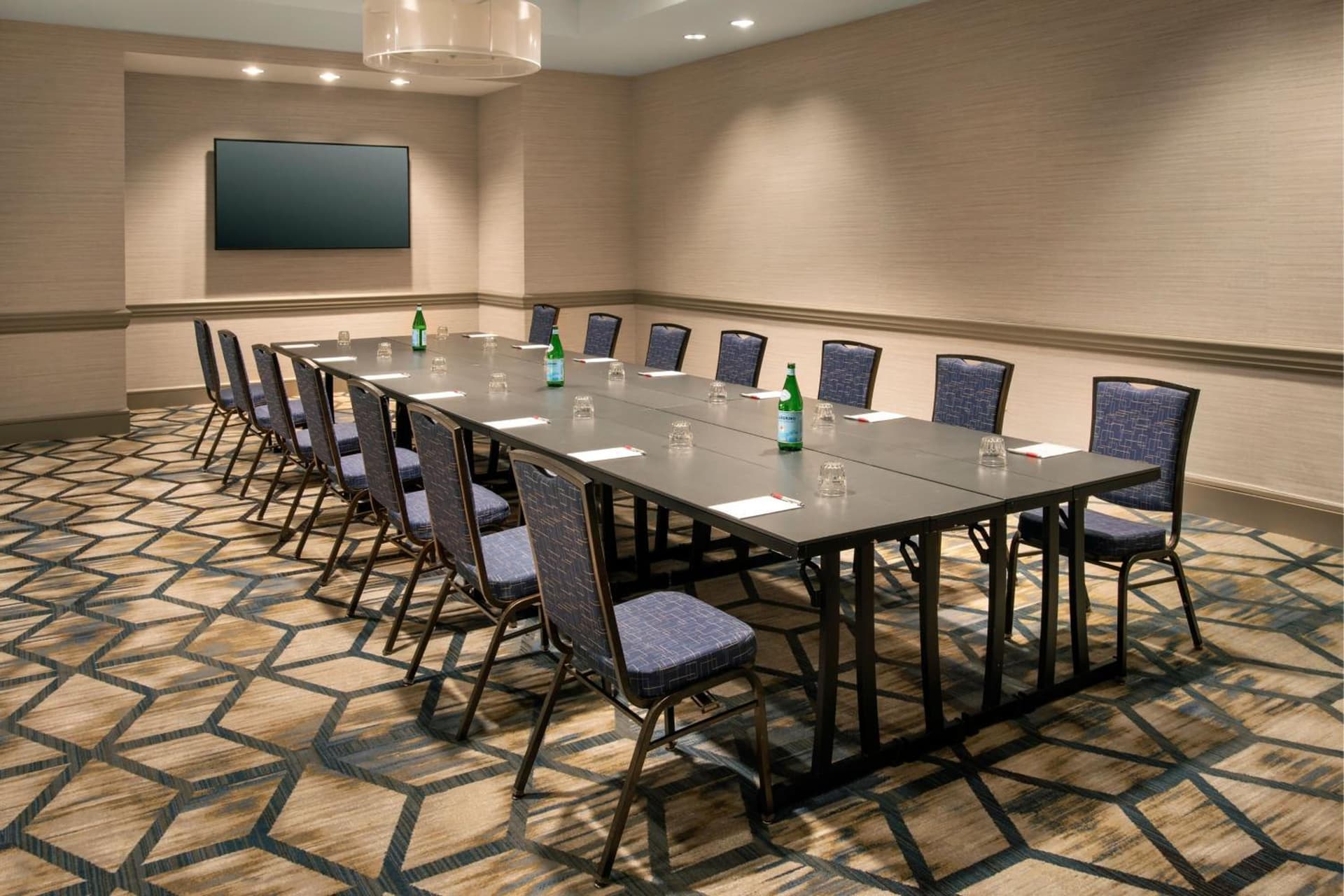 Boston Marriott Burlington property views in Burlington — gallery photo 3