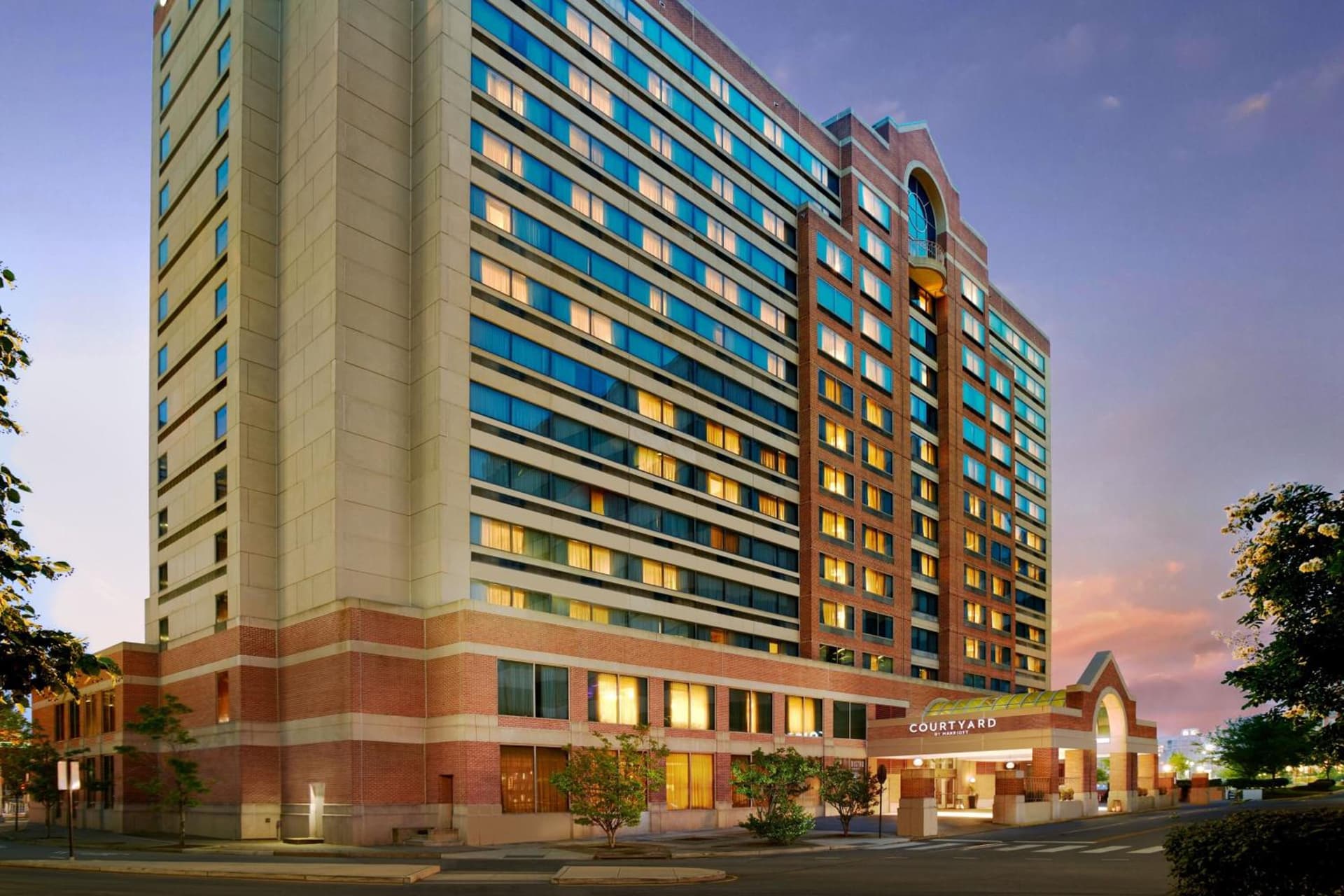 Courtyard Arlington Crystal City/Reagan National Airport featured exterior or lobby in Arlington, VA — similar hotel
