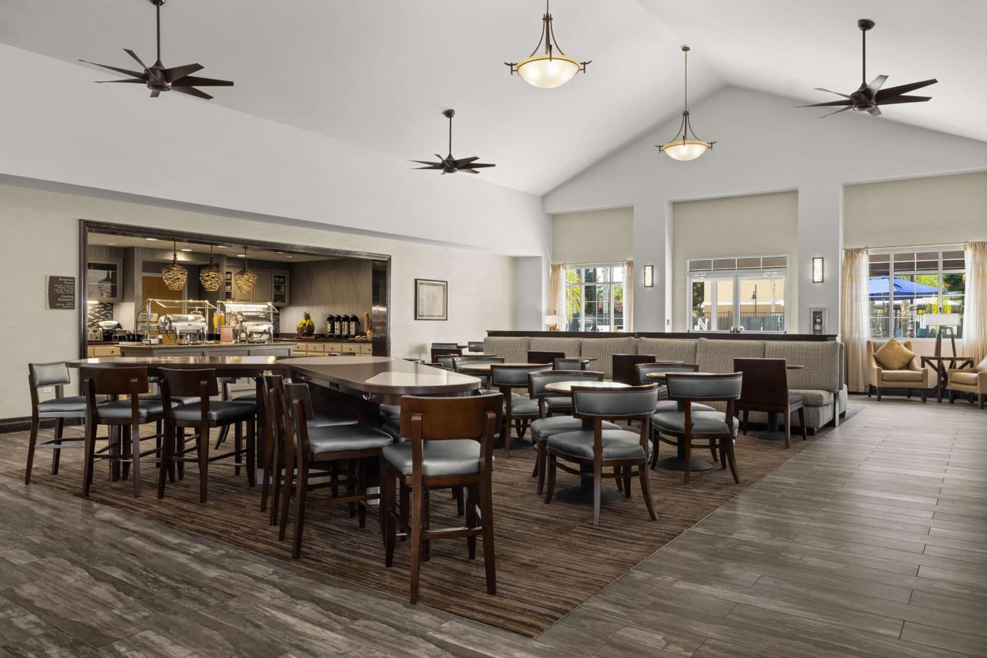 Homewood Suites Bakersfield gallery photo in Bakersfield, CA — image 4