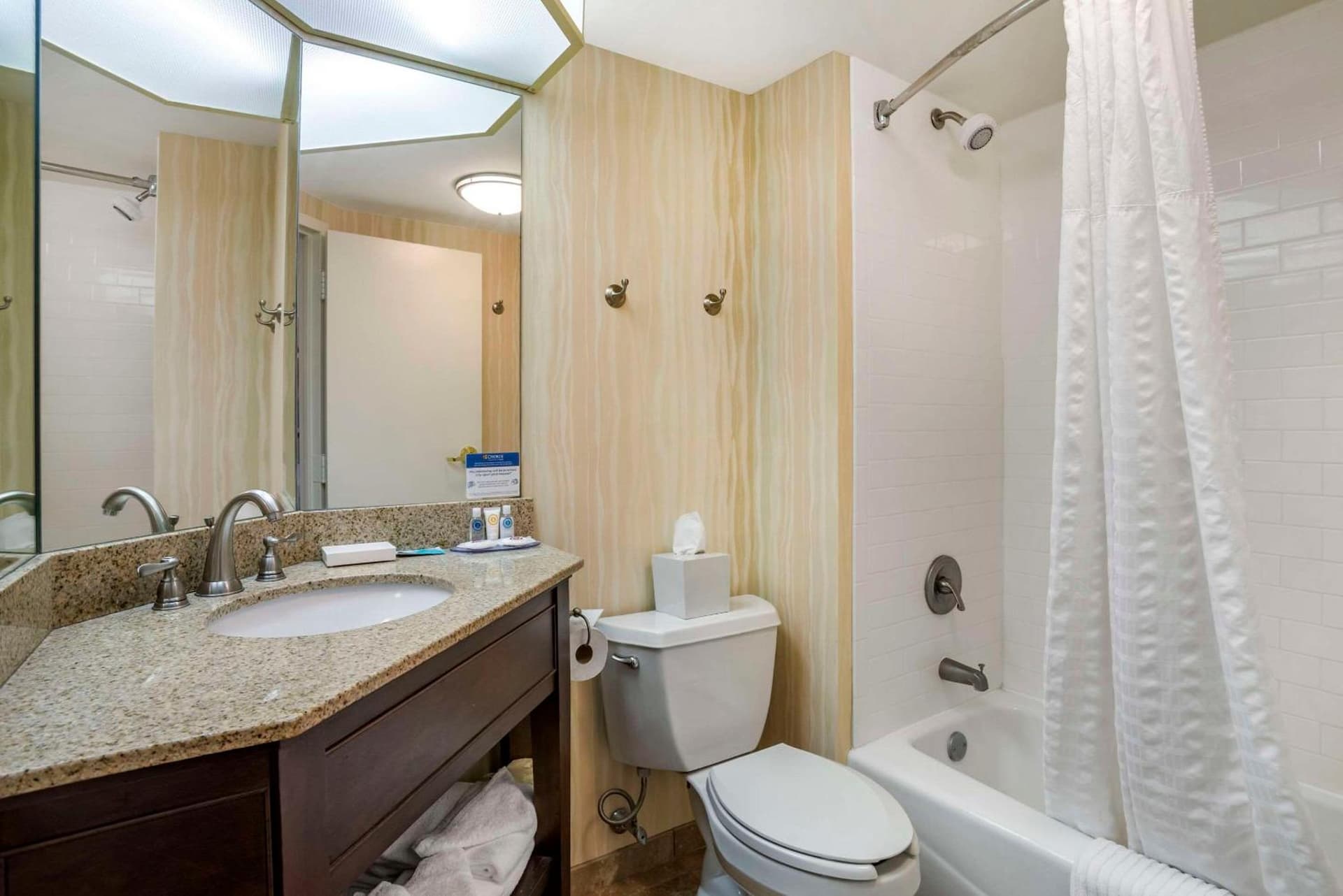 Comfort Inn & Suites Newark - Wilmington gallery photo in Newark, DE — image 28