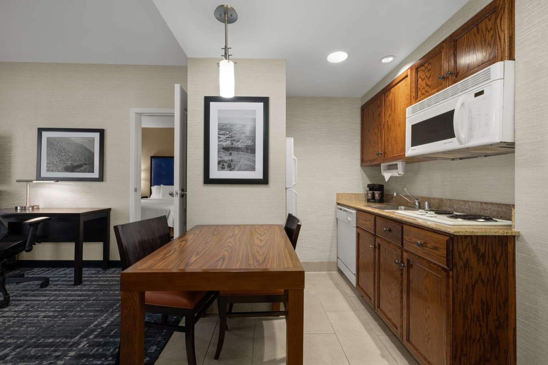 Homewood Suites Bakersfield gallery photo in Bakersfield, CA — image 14