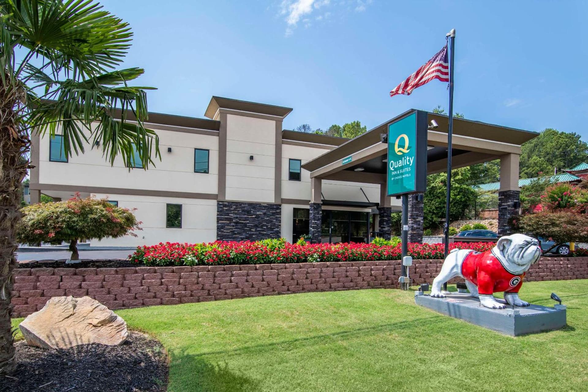 Quality Inn & Suites Athens University Area interior in Athens, GA — gallery photo 2