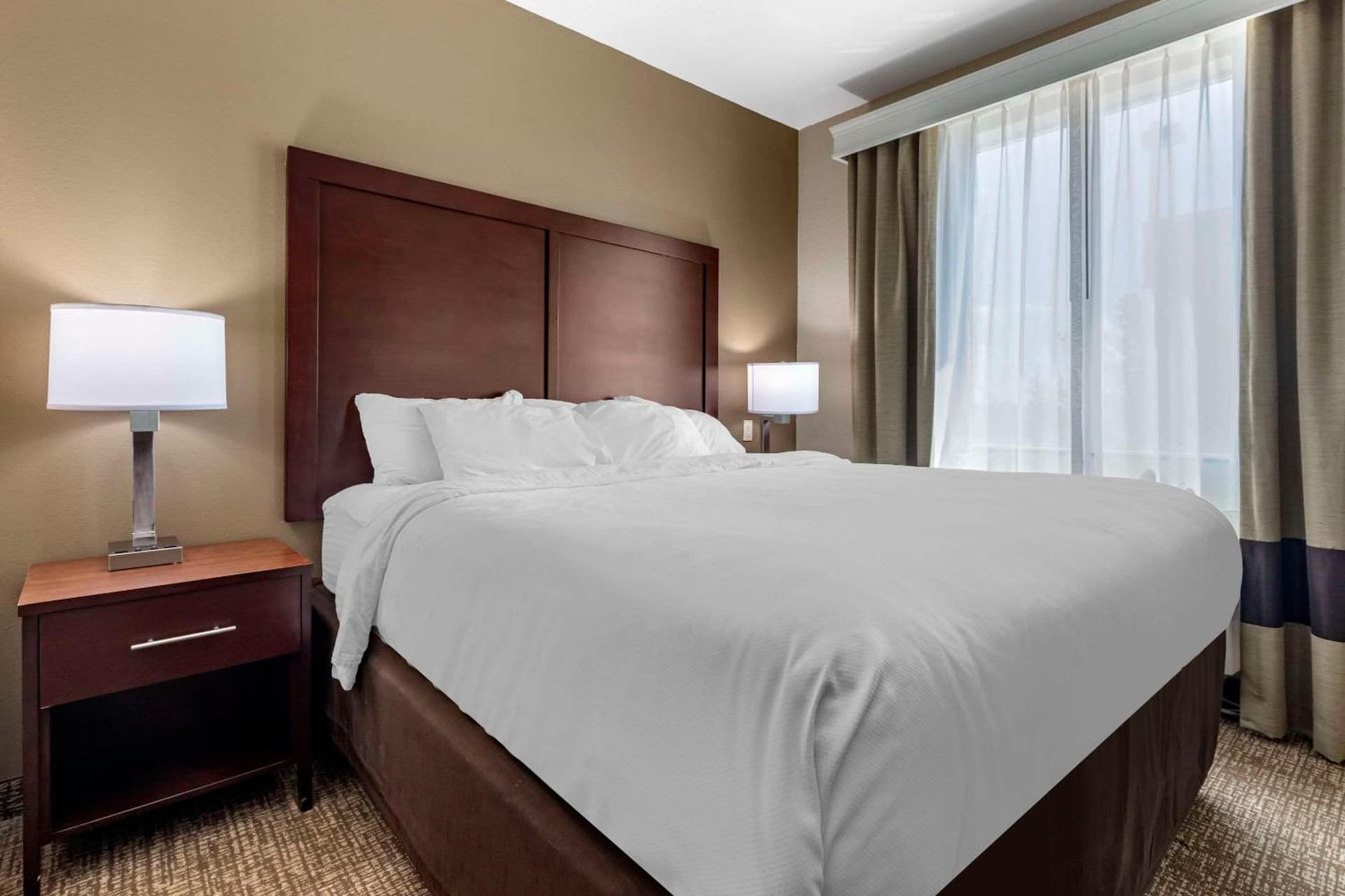 Comfort Suites Plano - Dallas North gallery photo in Plano, TX — image 5