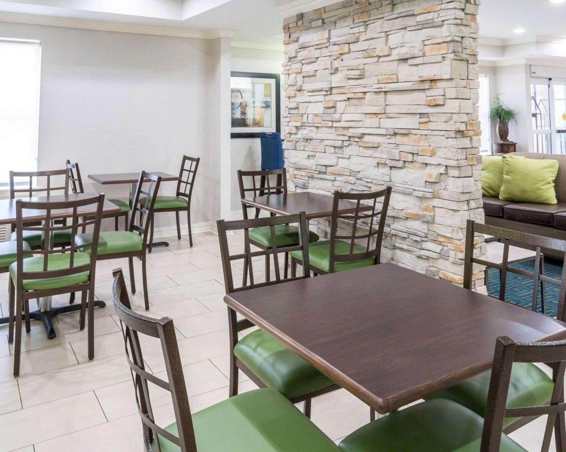 Quality Inn & Suites West Monroe gallery photo in West Monroe, LA — image 19