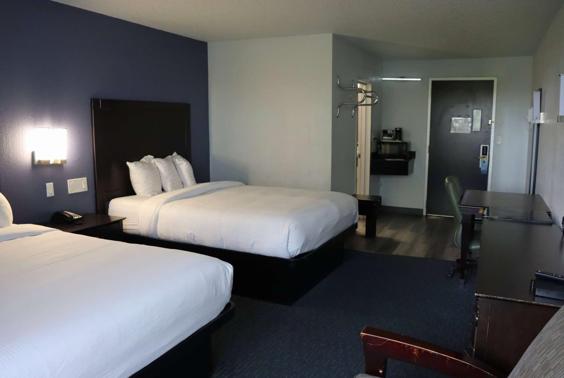 Travelodge by Wyndham Milwaukee gallery photo in Milwaukee, WI — image 43