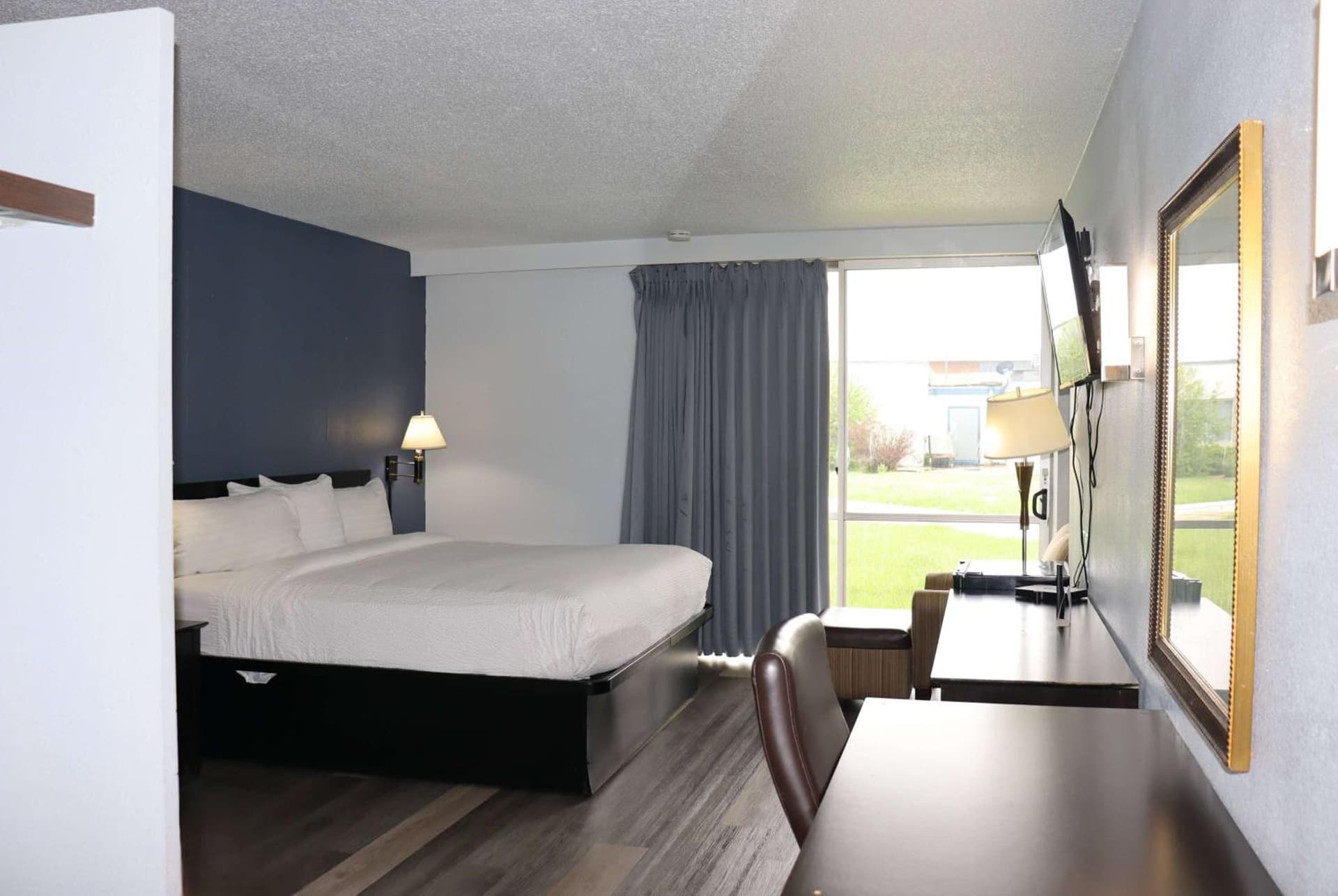 Travelodge by Wyndham Milwaukee gallery photo in Milwaukee, WI — image 38
