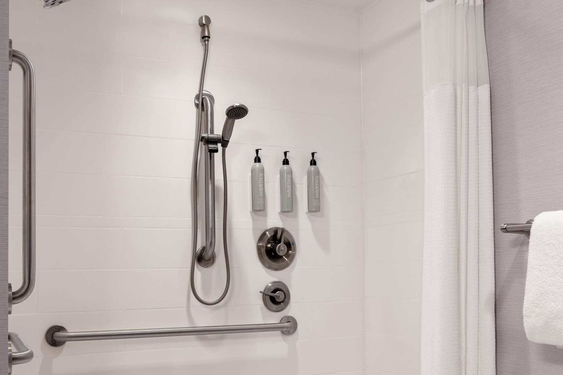 Courtyard by Marriott Evansville East gallery photo in Evansville, IN — image 45