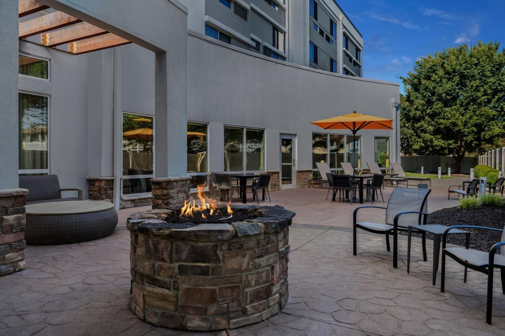 Courtyard by Marriott Evansville East gallery photo in Evansville, IN — image 33
