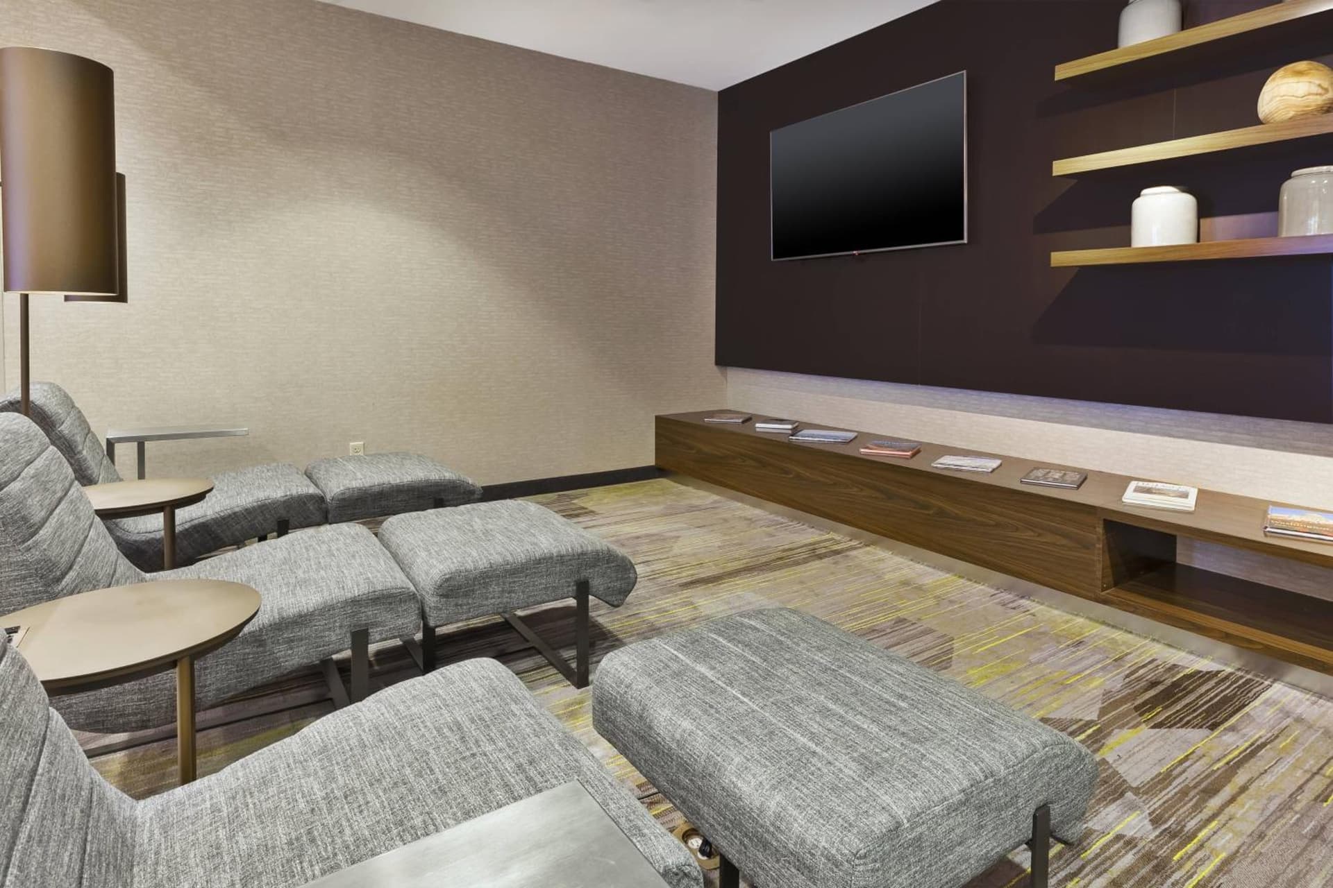 Courtyard by Marriott Secaucus Meadowlands gallery photo in Secaucus, NJ — image 12