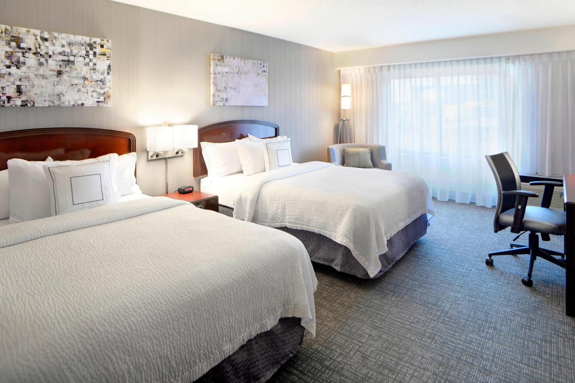 Courtyard by Marriott Kokomo interior in Kokomo, IN — gallery photo 2