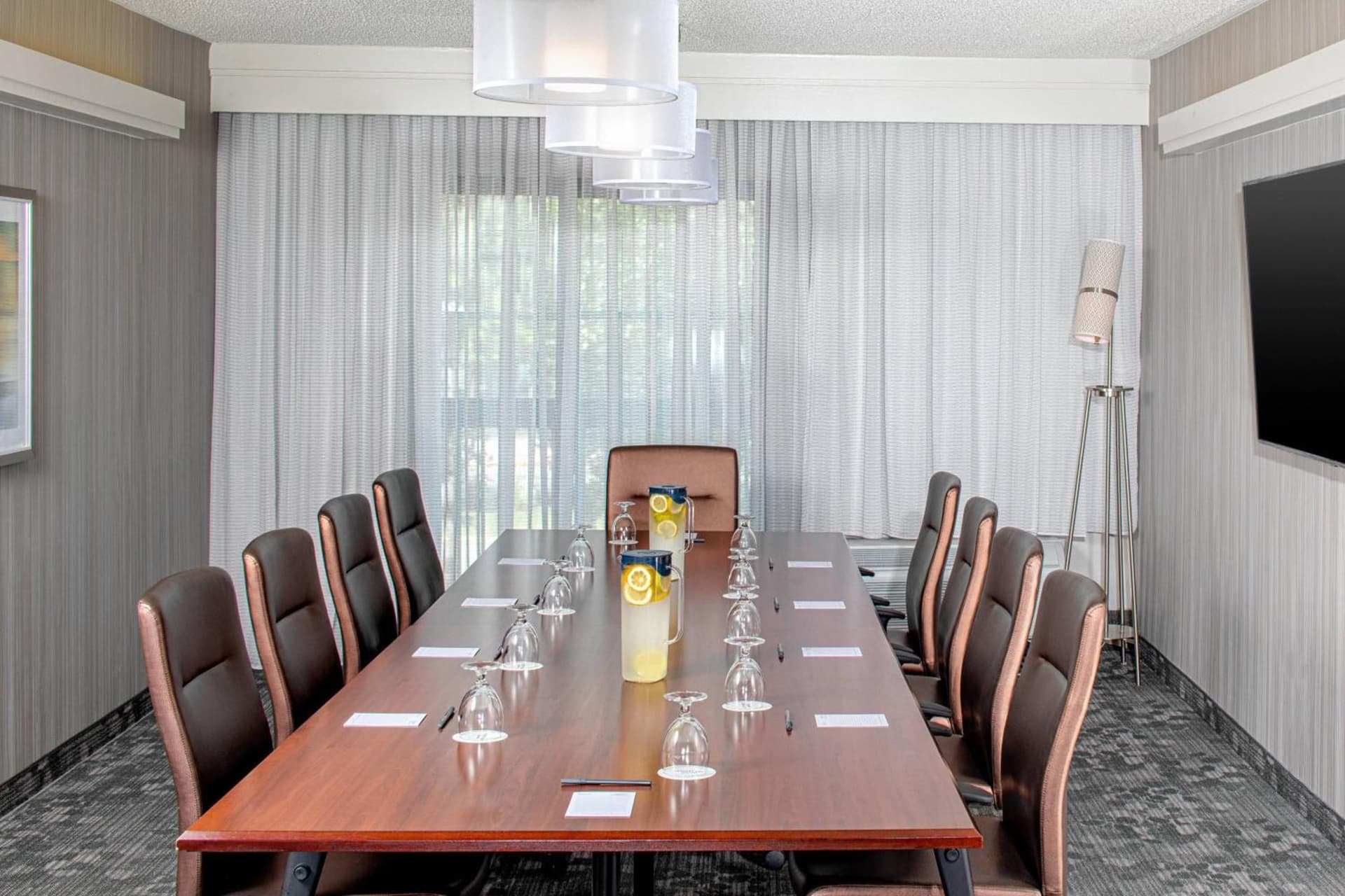 Courtyard By Marriott Jersey City Newport gallery photo in Jersey City, NJ — image 24