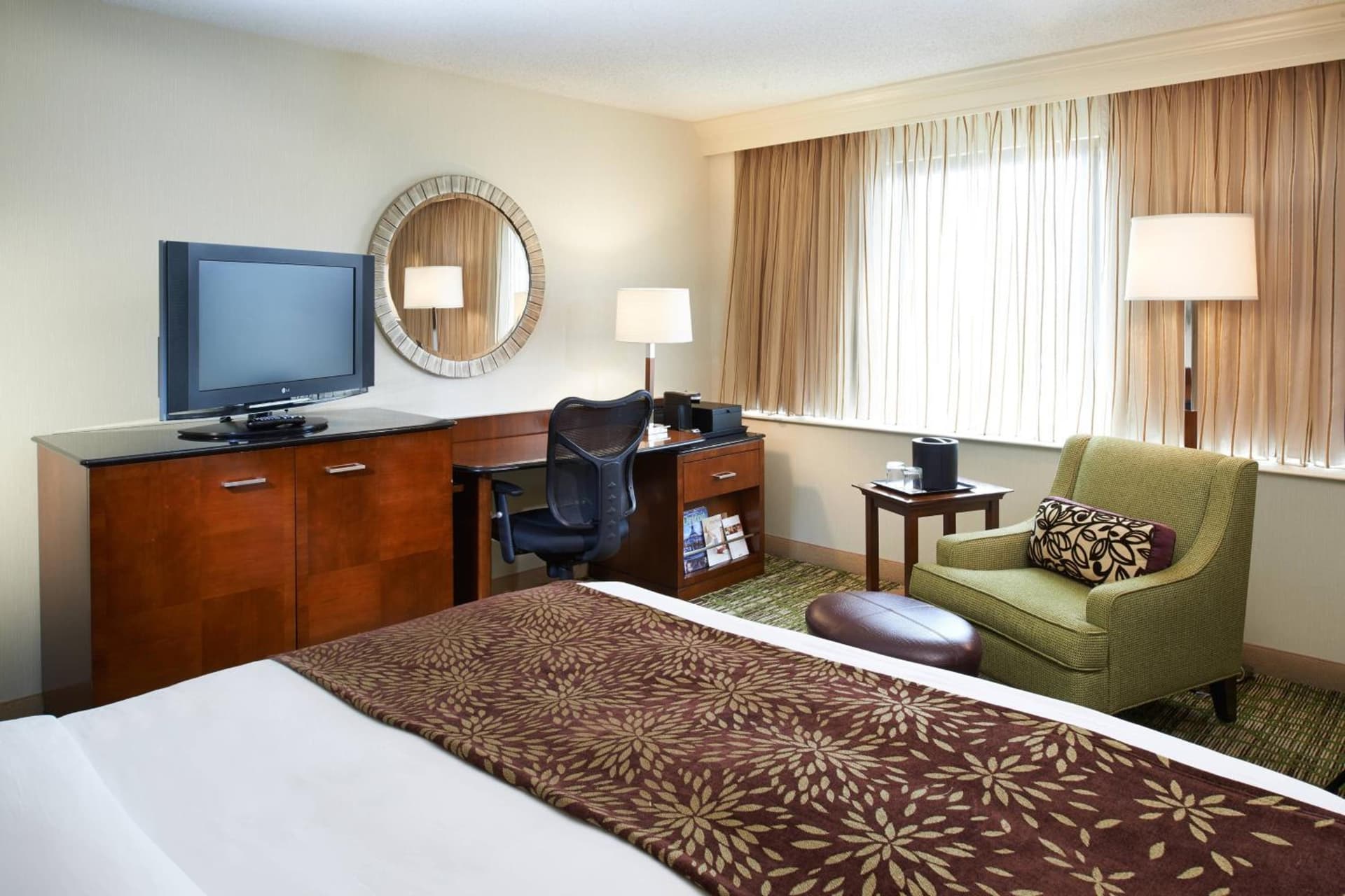 Detroit Marriott Livonia property views in Livonia, MI — gallery photo 3